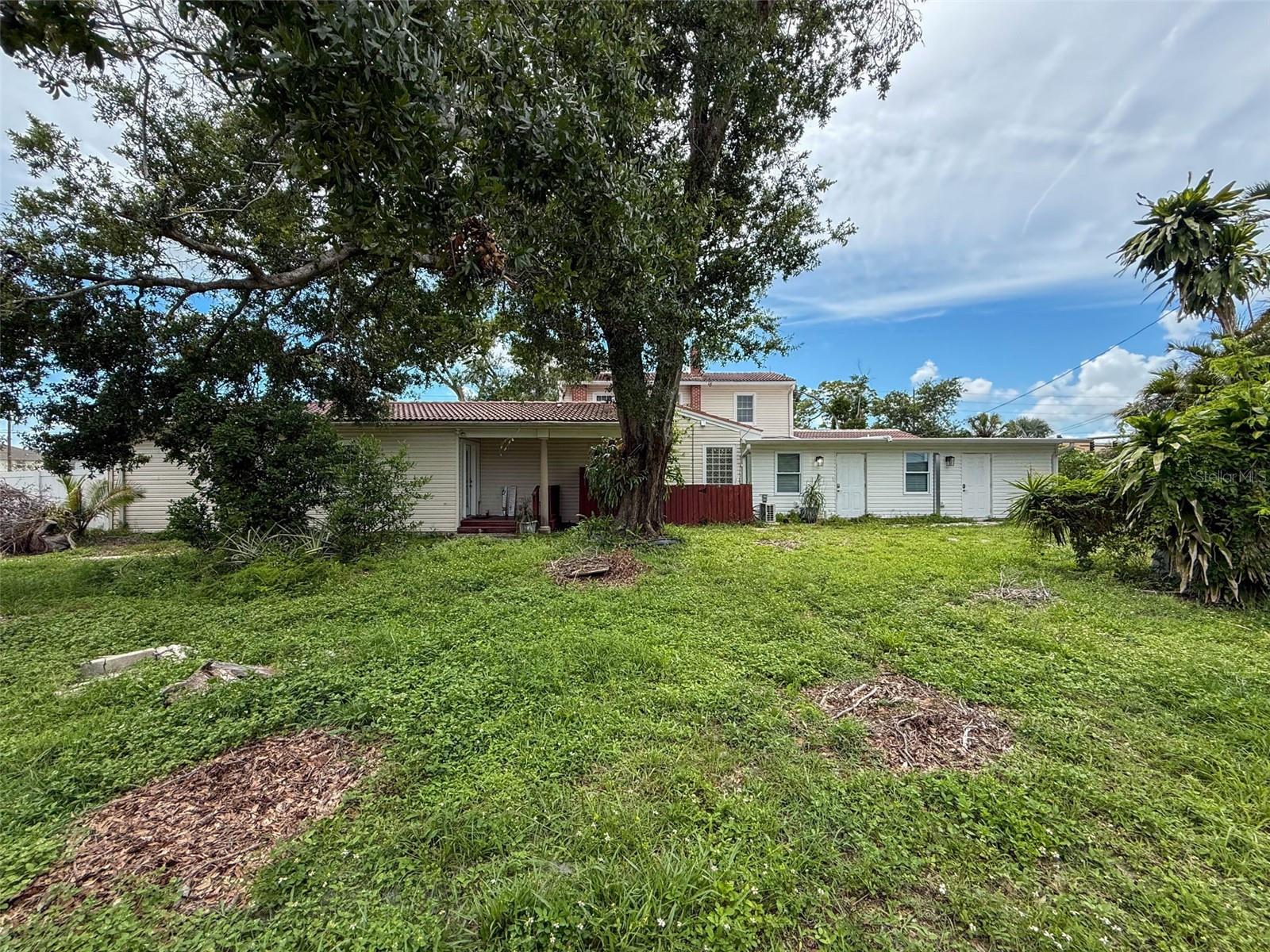 Image 9 of 73 For 425 49th Street N