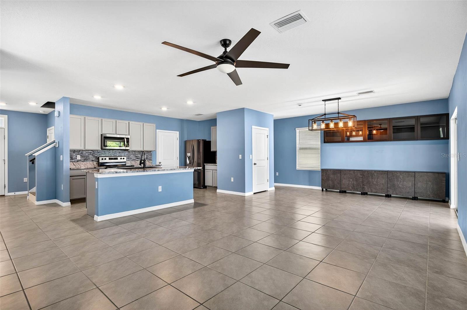 Image 12 of 52 For 3384 Suncoast Plains Drive
