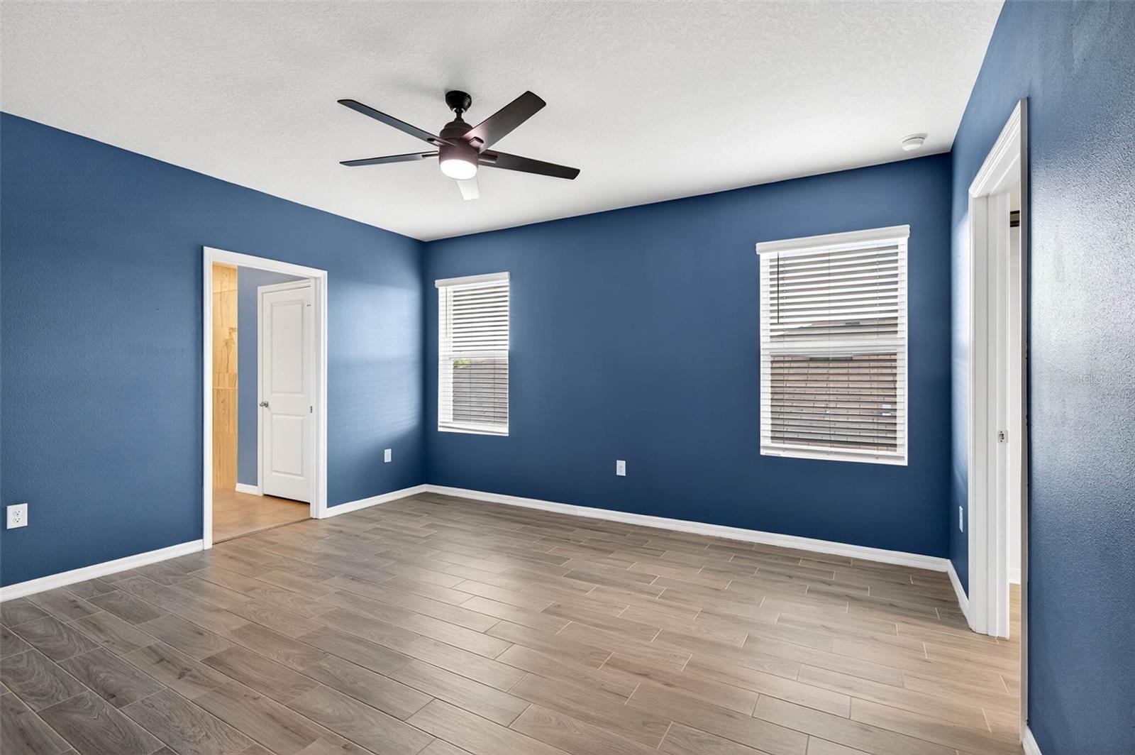 Image 27 of 52 For 3384 Suncoast Plains Drive