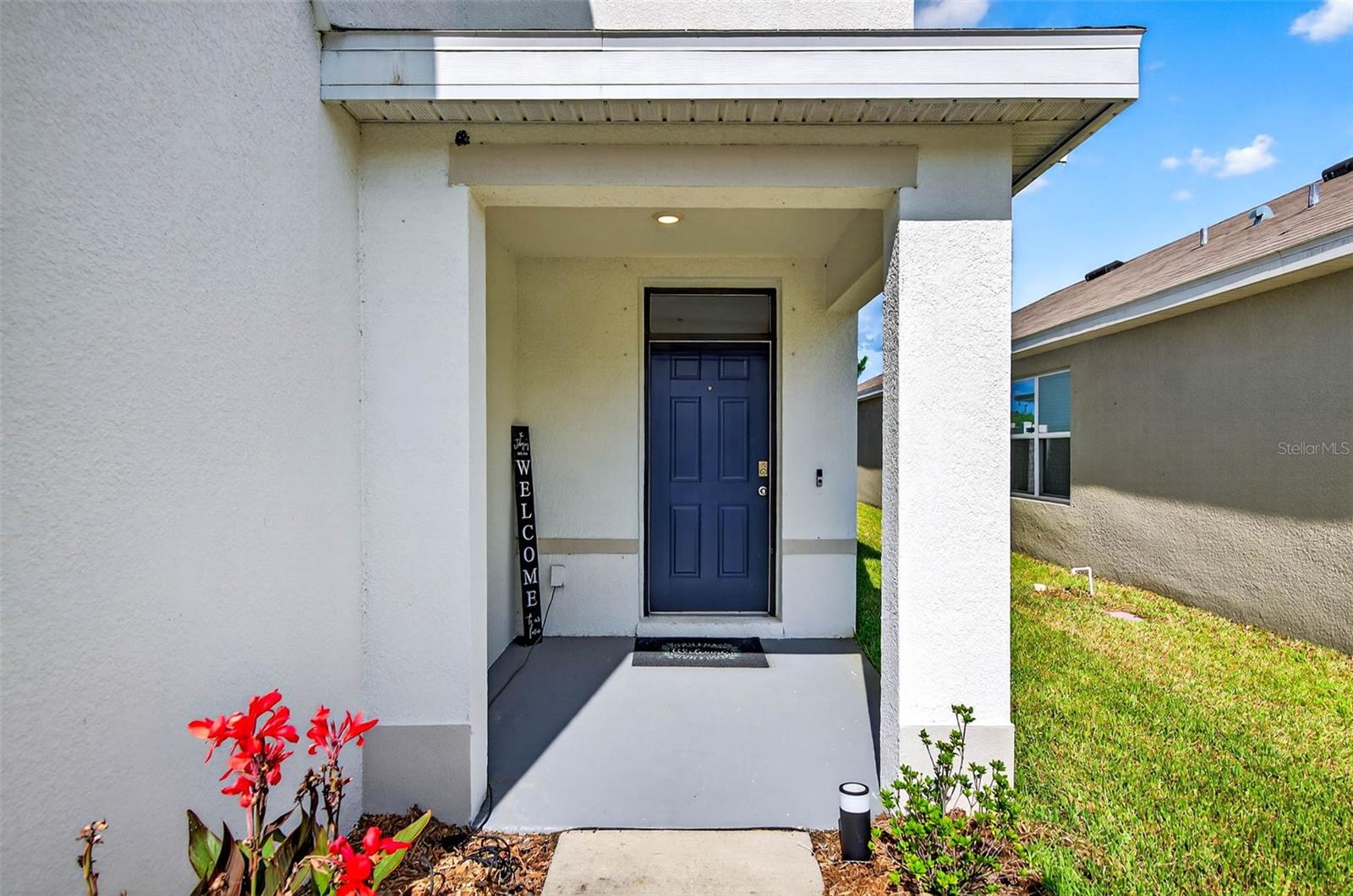 Image 4 of 52 For 3384 Suncoast Plains Drive