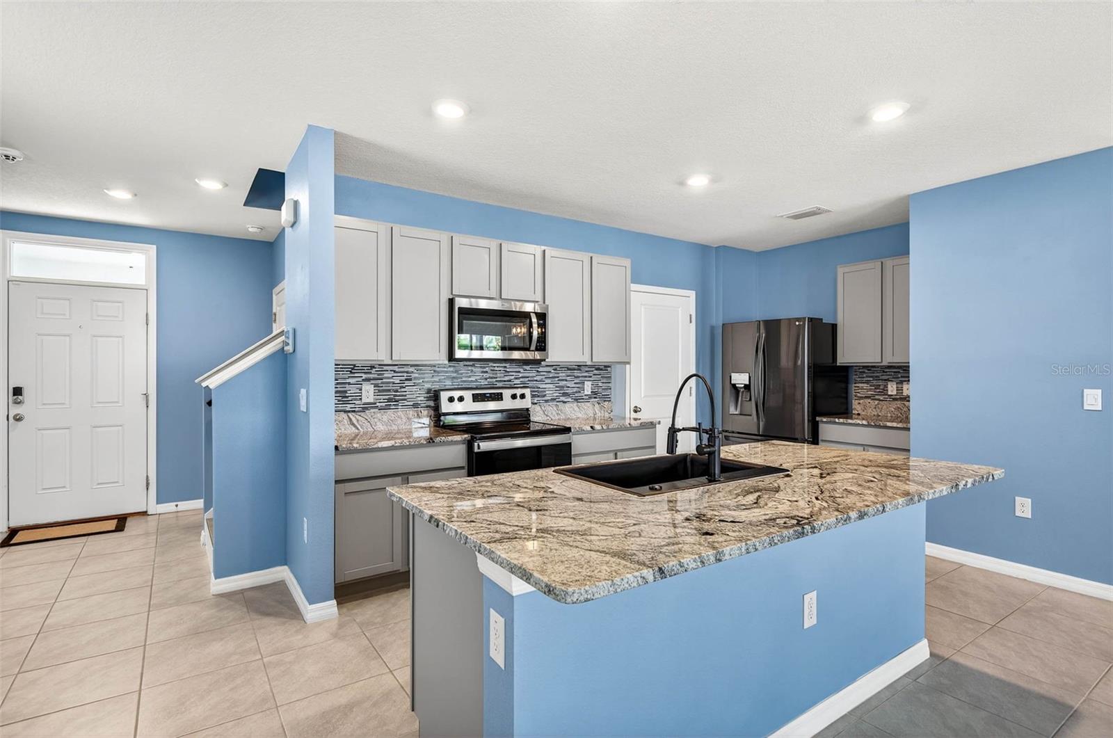 Image 7 of 52 For 3384 Suncoast Plains Drive
