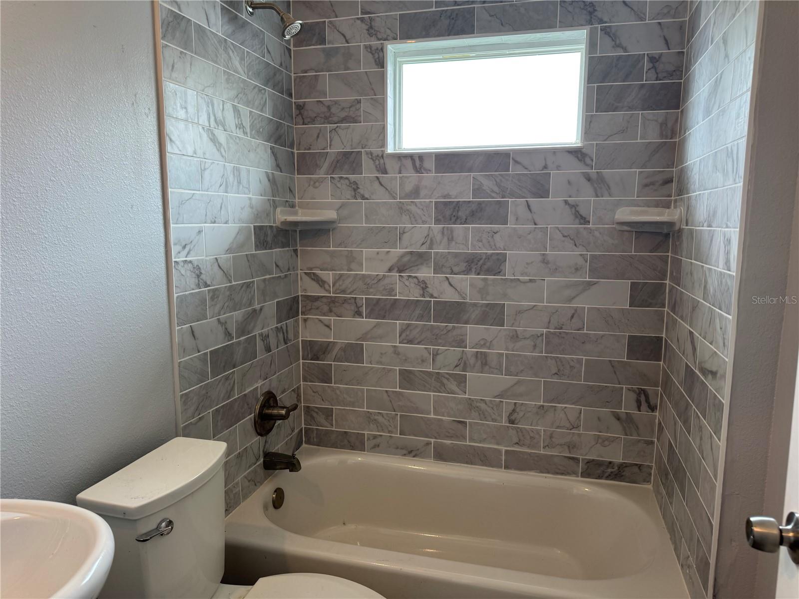 Image 12 of 17 For 3329 Roxbury Drive