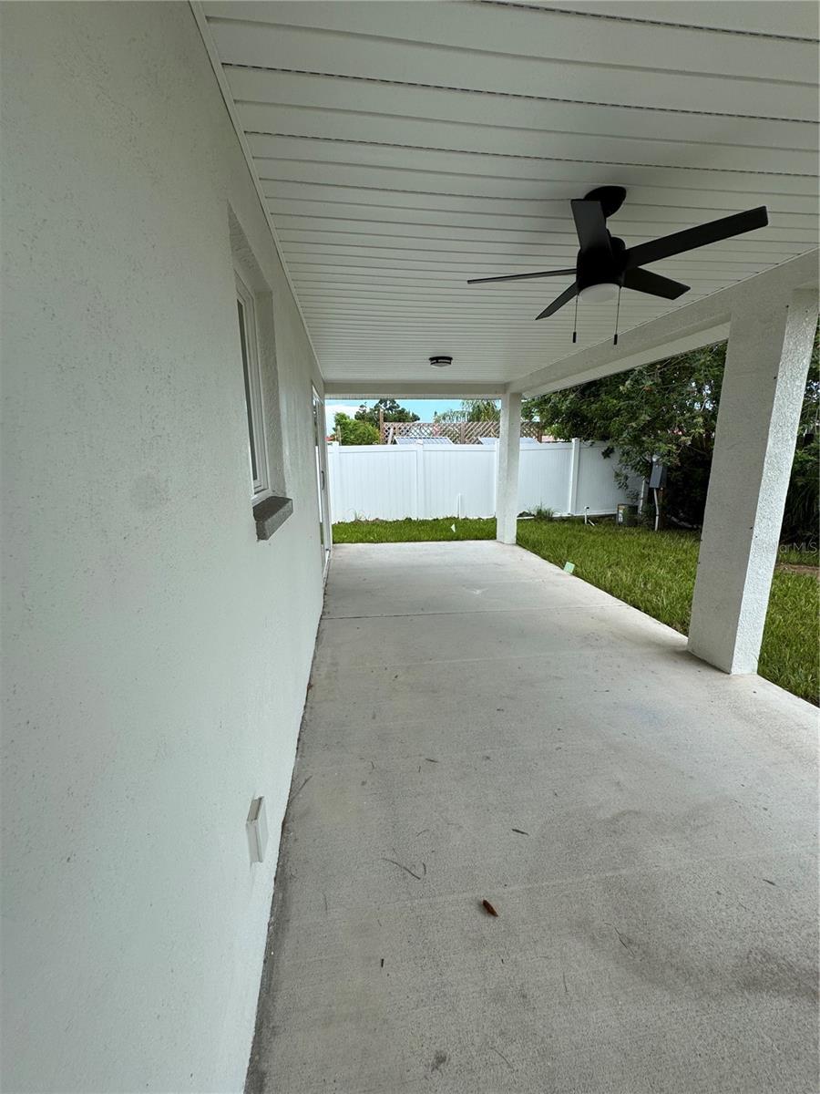 Image 15 of 17 For 3329 Roxbury Drive