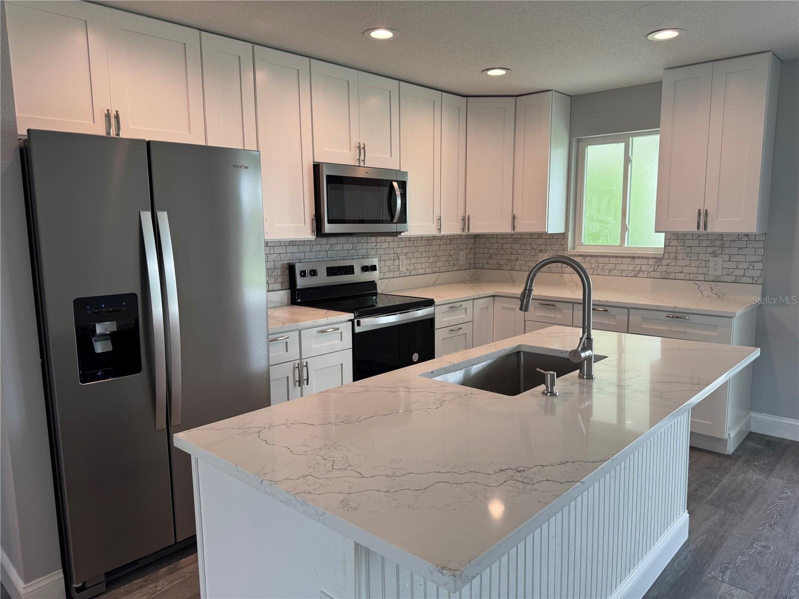 Image 6 of 17 For 3329 Roxbury Drive
