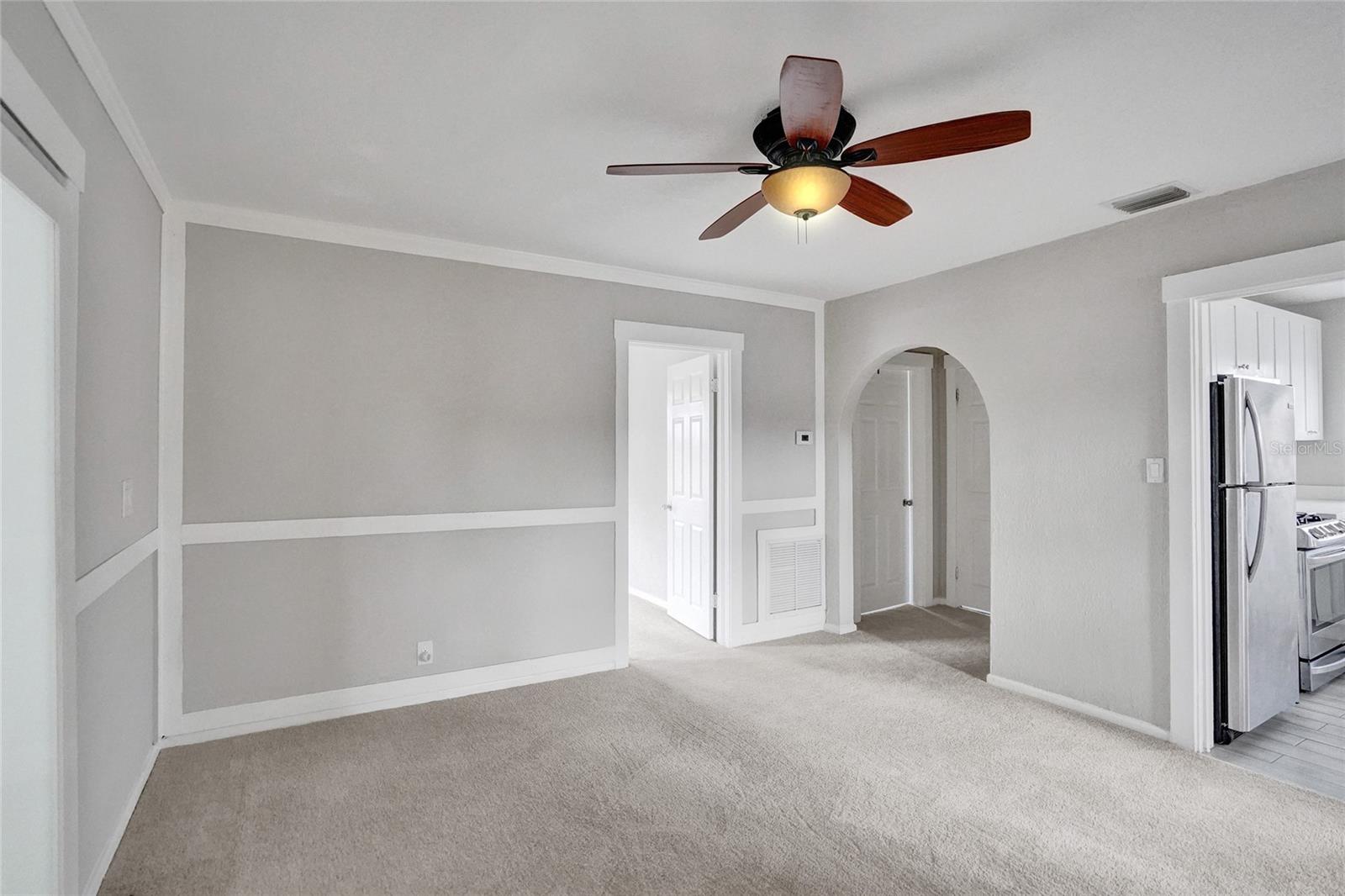 Image 11 of 52 For 924 Mcintosh Street