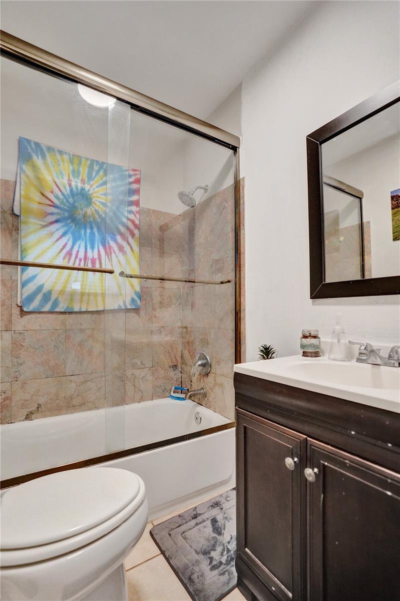 Image 40 of 52 For 924 Mcintosh Street