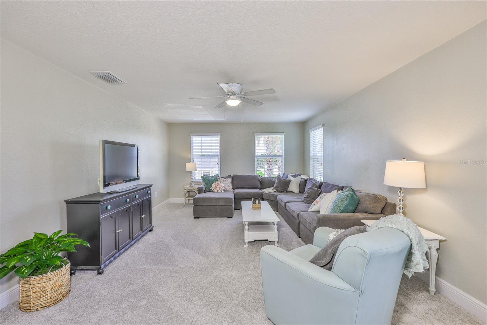 Image 42 of 60 For 11044 Spring Point Circle