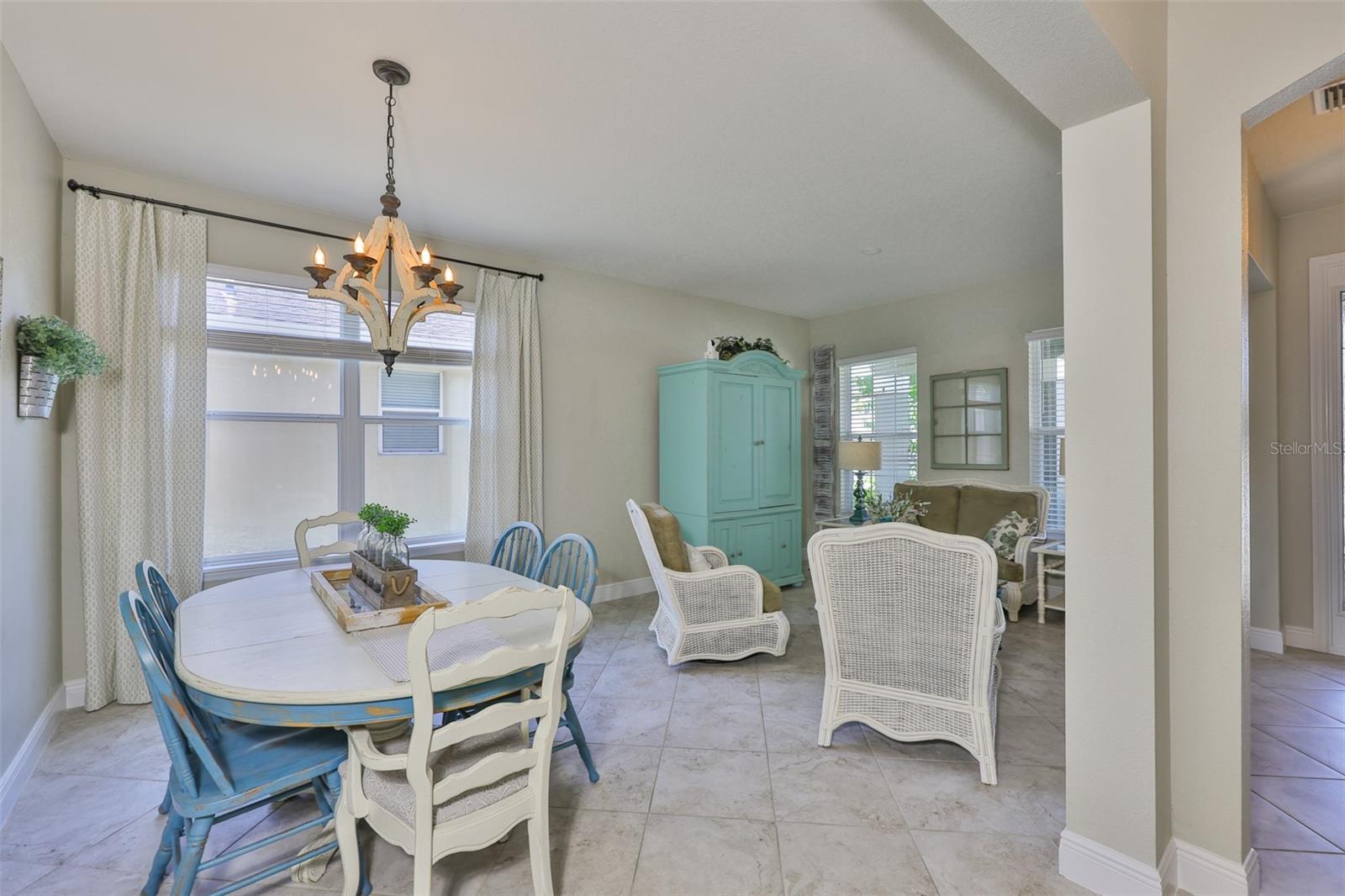 Image 8 of 60 For 11044 Spring Point Circle