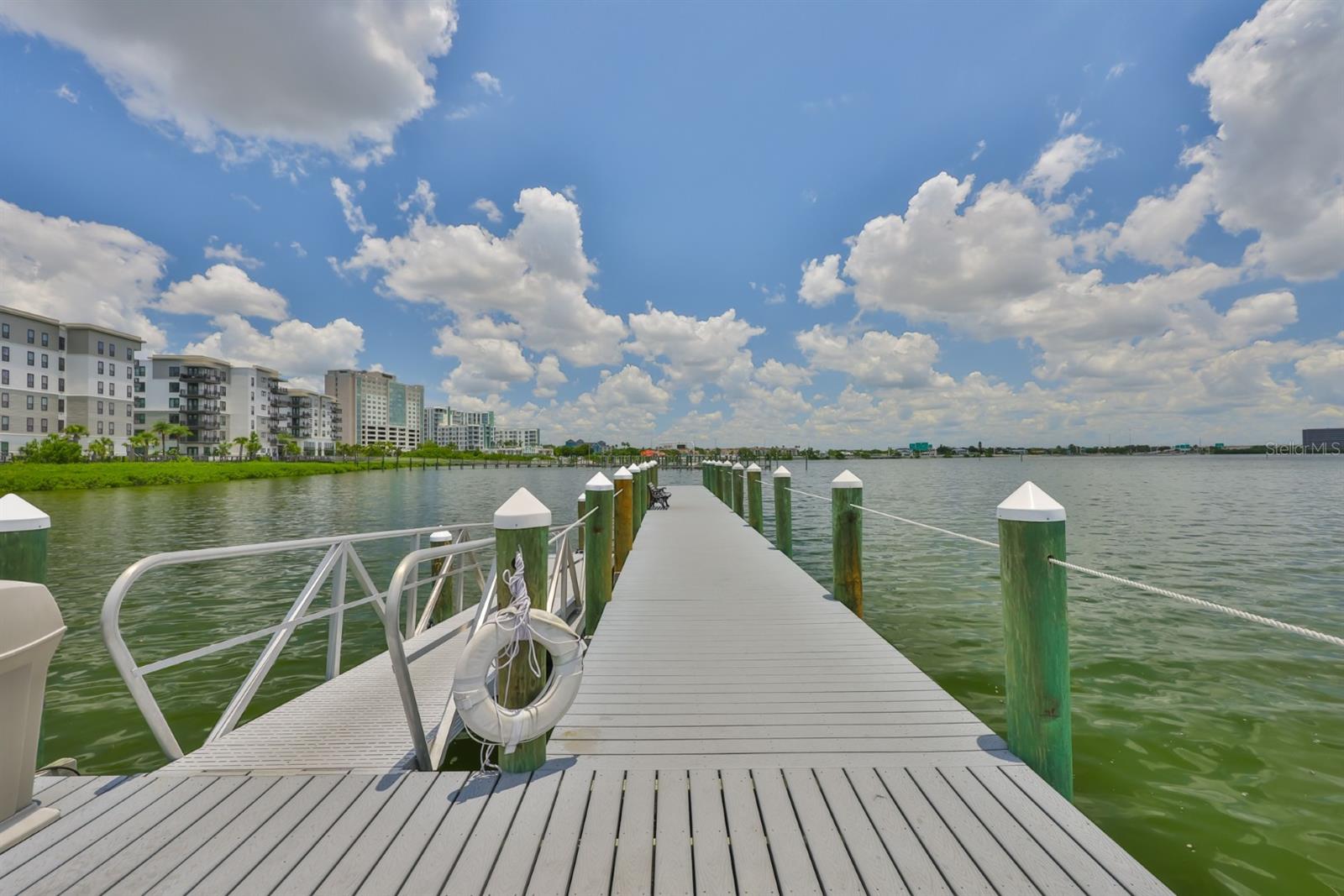 Image 17 of 42 For 2201 Bay Club Circle