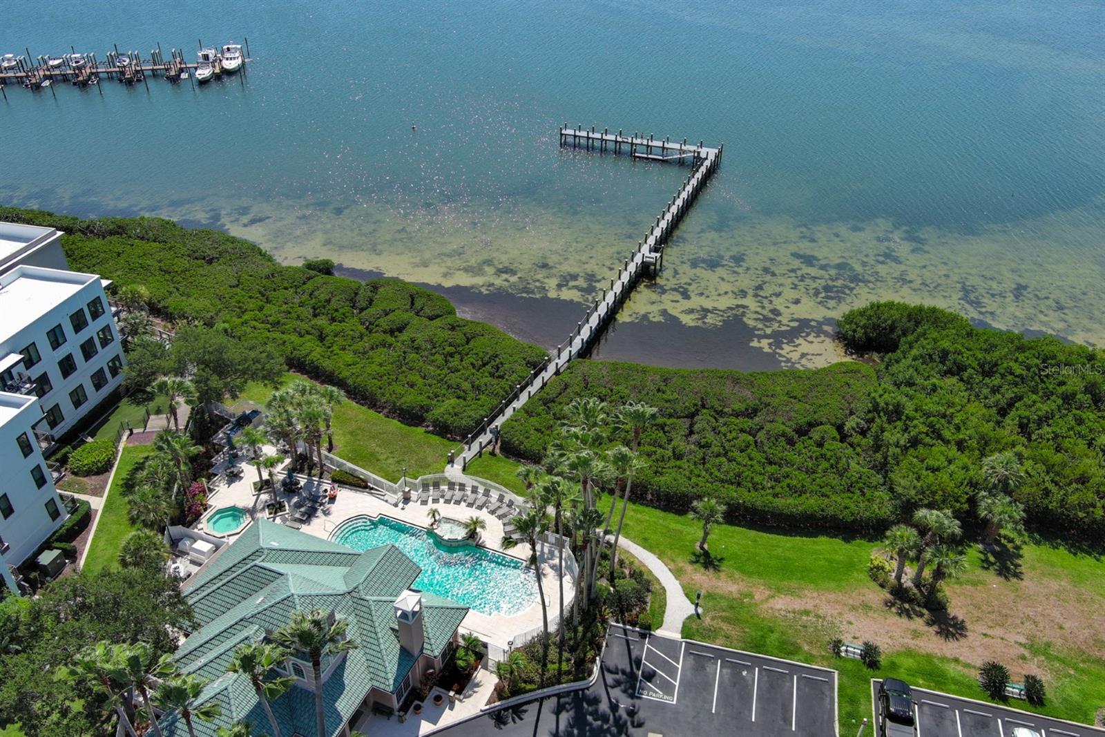 Image 3 of 42 For 2201 Bay Club Circle