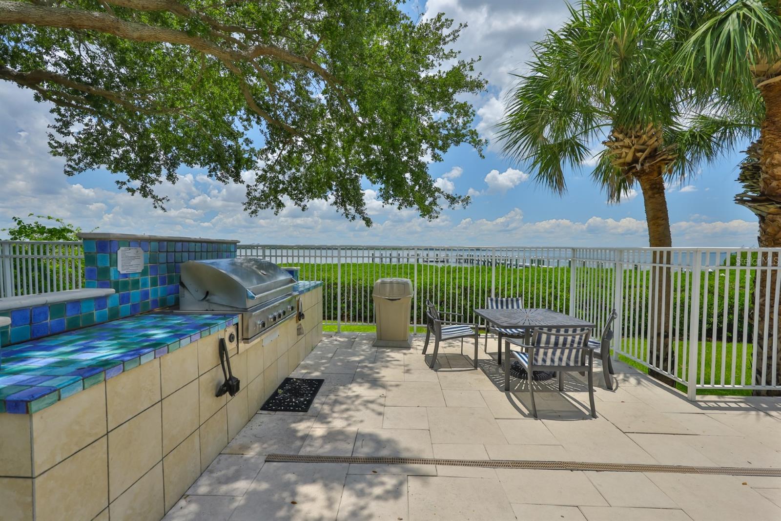 Image 6 of 42 For 2201 Bay Club Circle