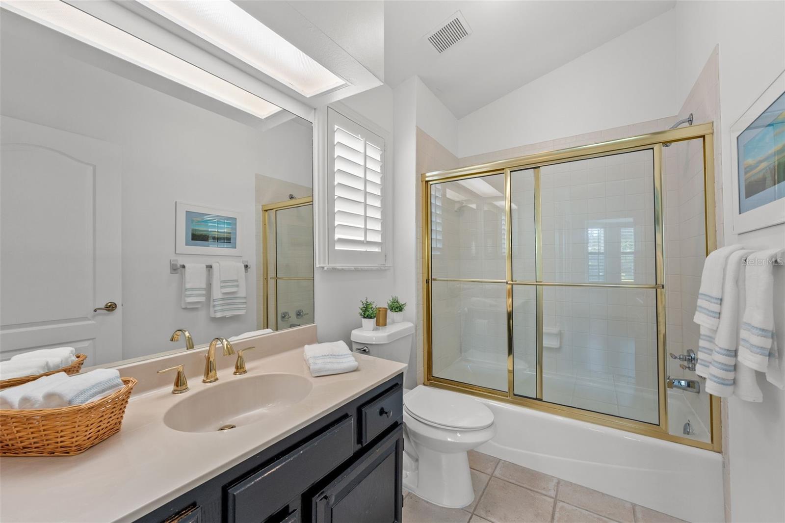 Image 11 of 40 For 2817 La Concha Drive