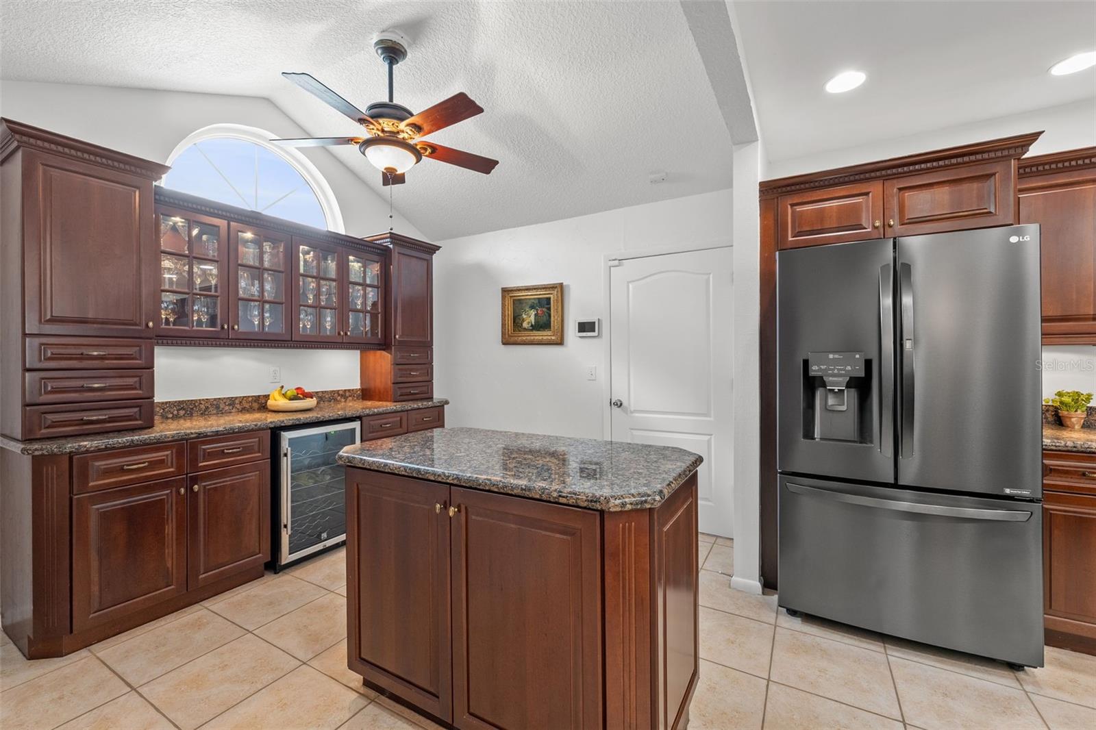 Image 20 of 40 For 2817 La Concha Drive