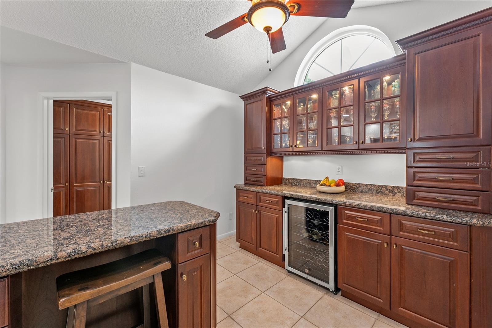 Image 23 of 40 For 2817 La Concha Drive