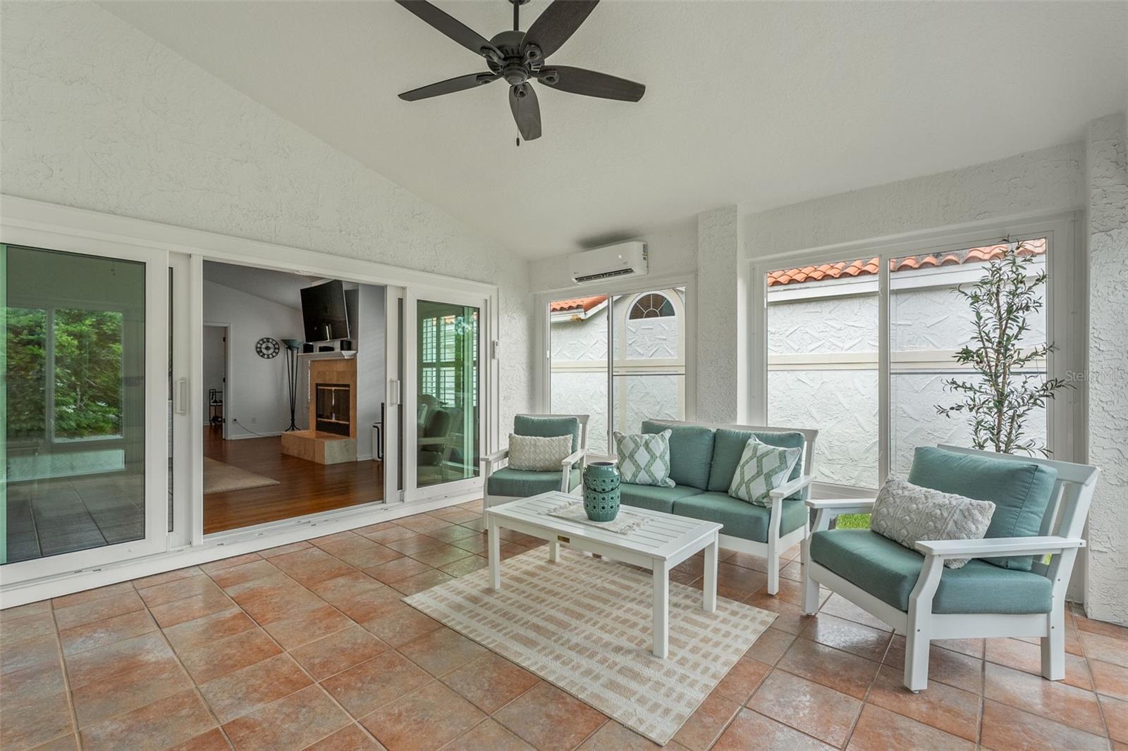 Image 32 of 40 For 2817 La Concha Drive
