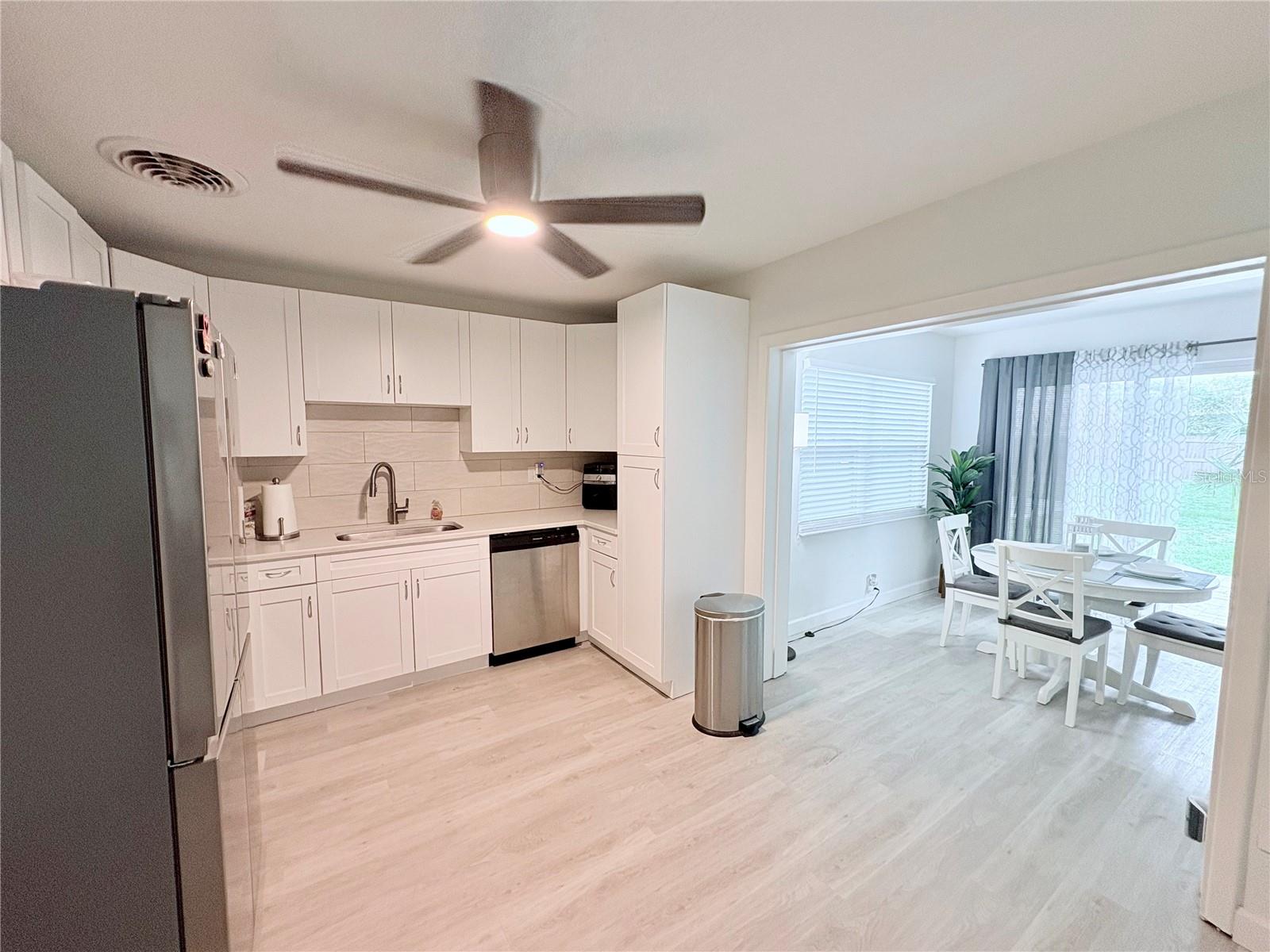 Image 3 of 20 For 3120 Meadow Lake Avenue