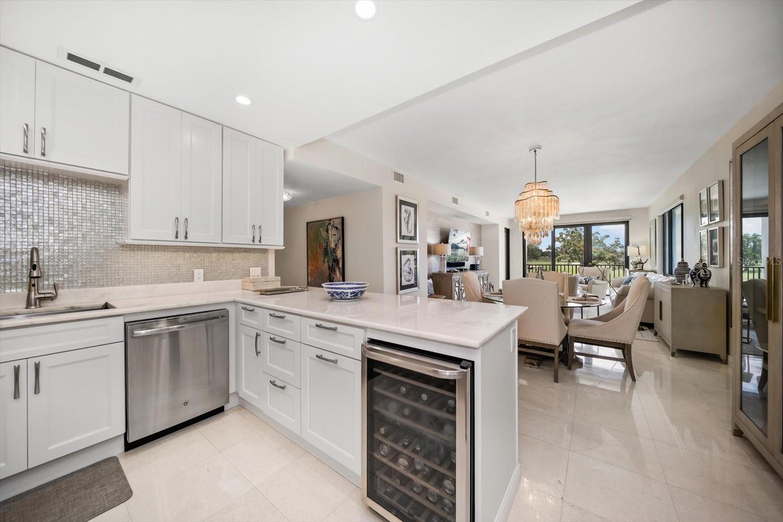 Image 10 of 36 For 4 Belleview Boulevard 305