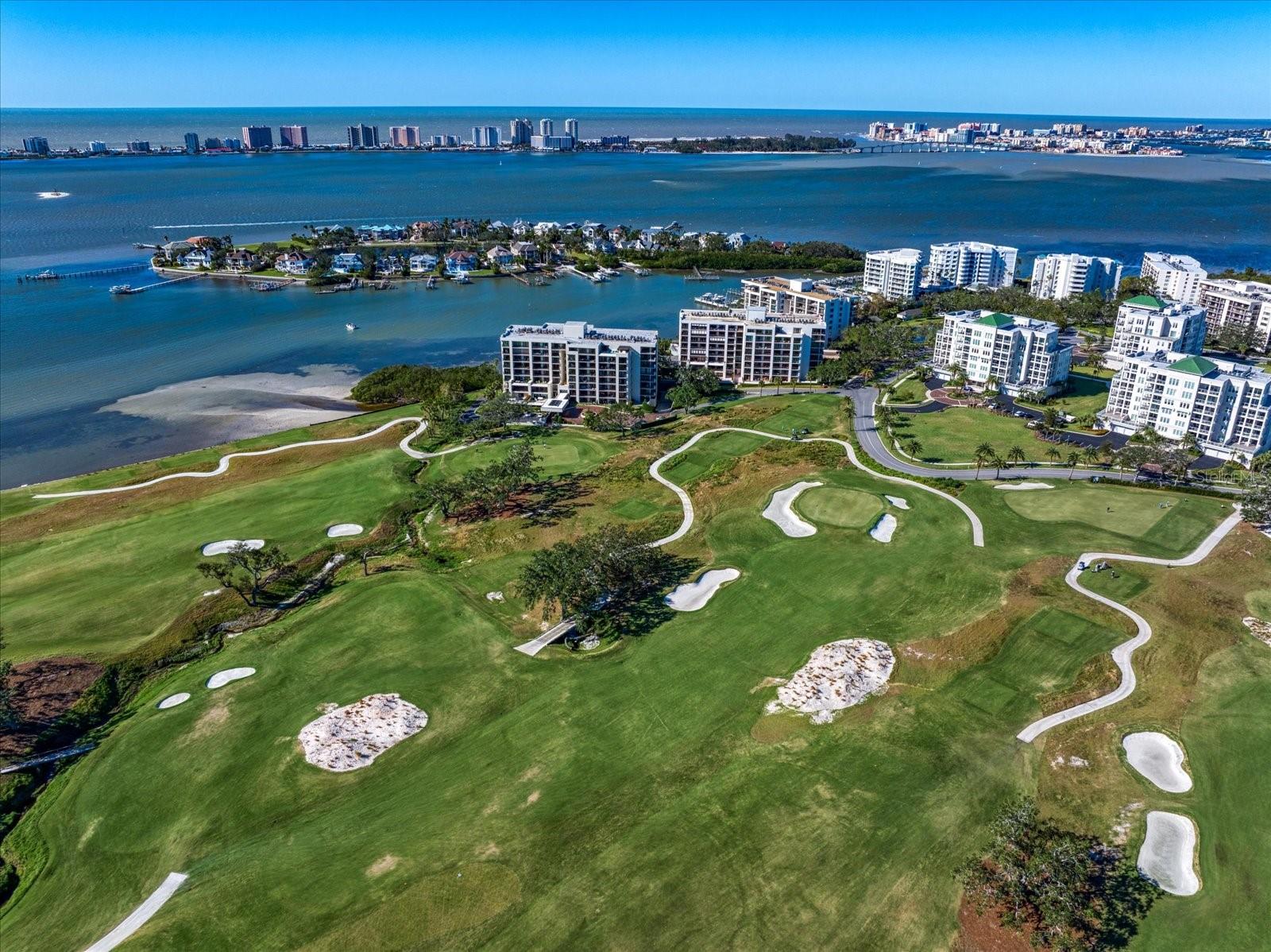 Image 31 of 36 For 4 Belleview Boulevard 305