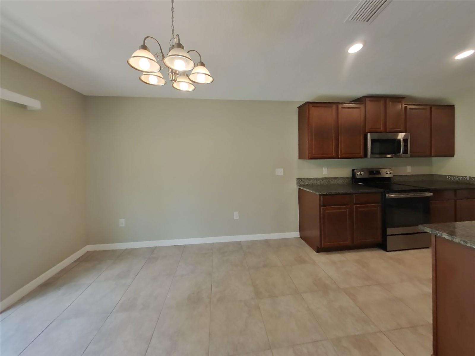 Image 4 of 15 For 1748 Broad Winged Hawk Drive