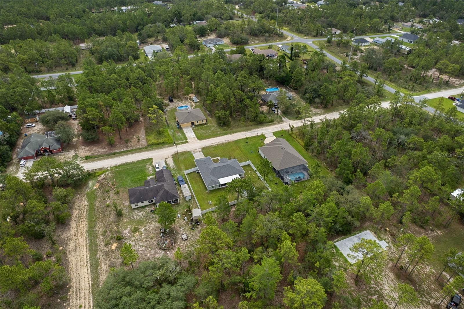 Image 6 of 47 For 15245 Fleetwood Road