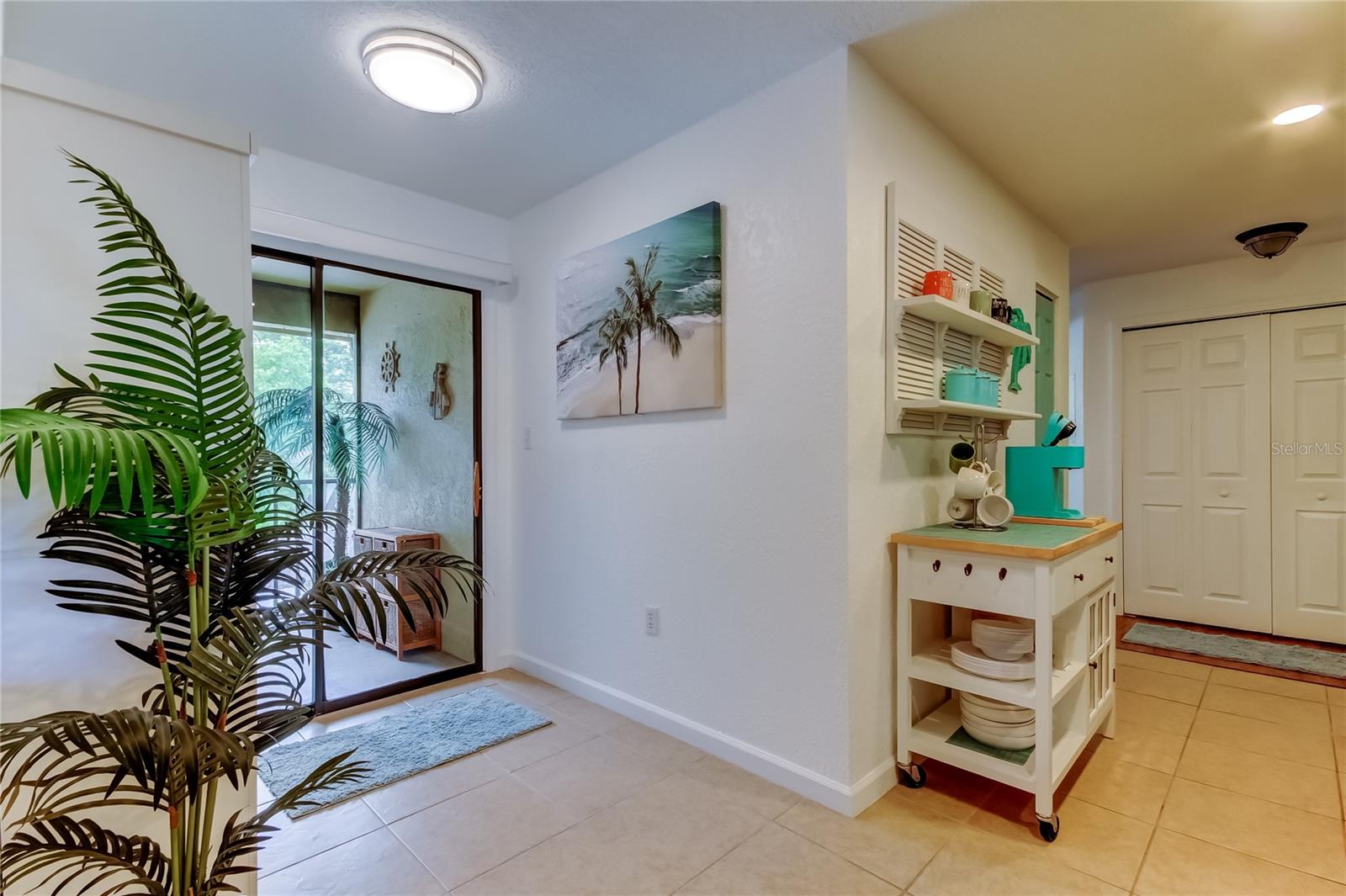 Image 26 of 71 For 12261 Sailwinds Drive 203