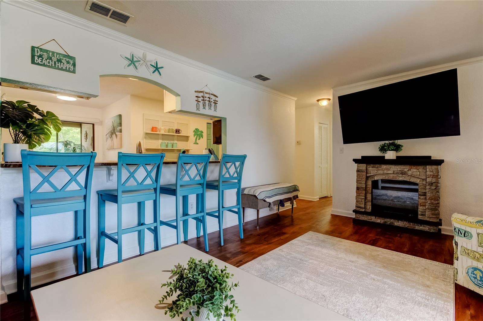 Image 39 of 71 For 12261 Sailwinds Drive 203