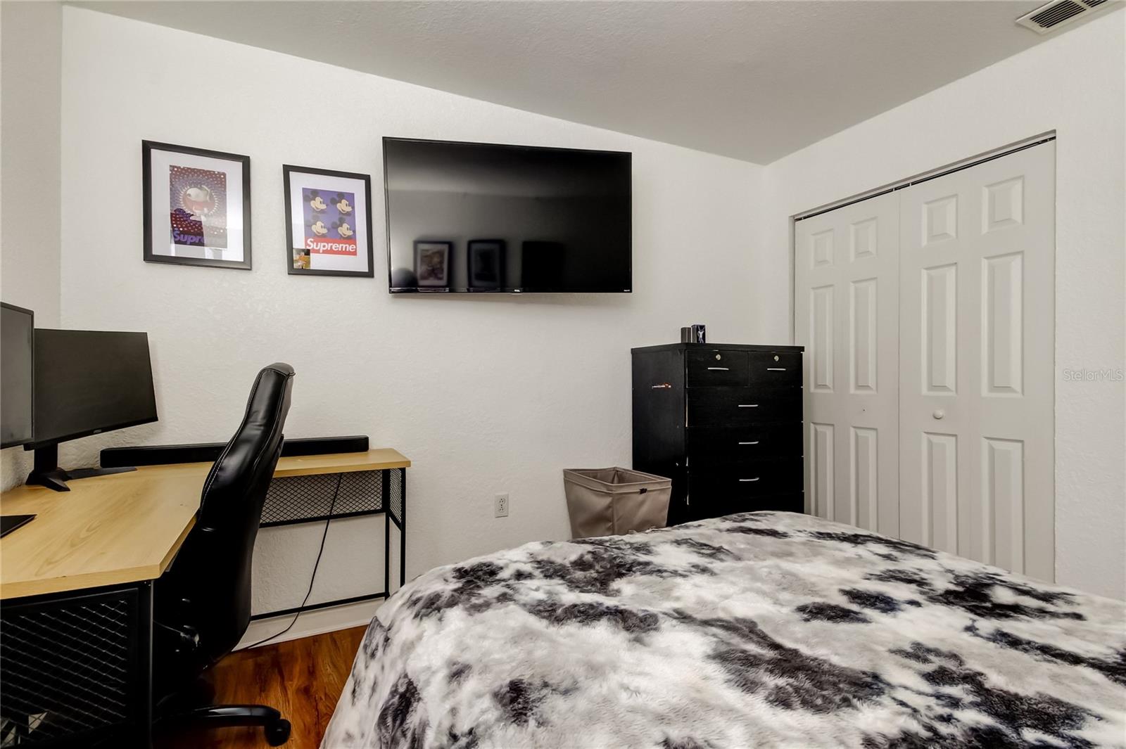 Image 57 of 71 For 12261 Sailwinds Drive 203