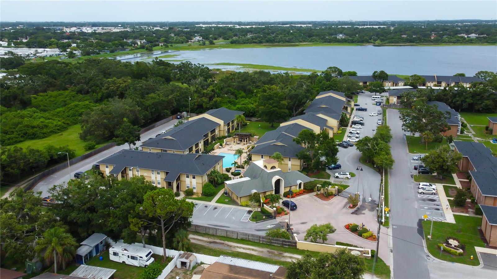 Image 6 of 71 For 12261 Sailwinds Drive 203