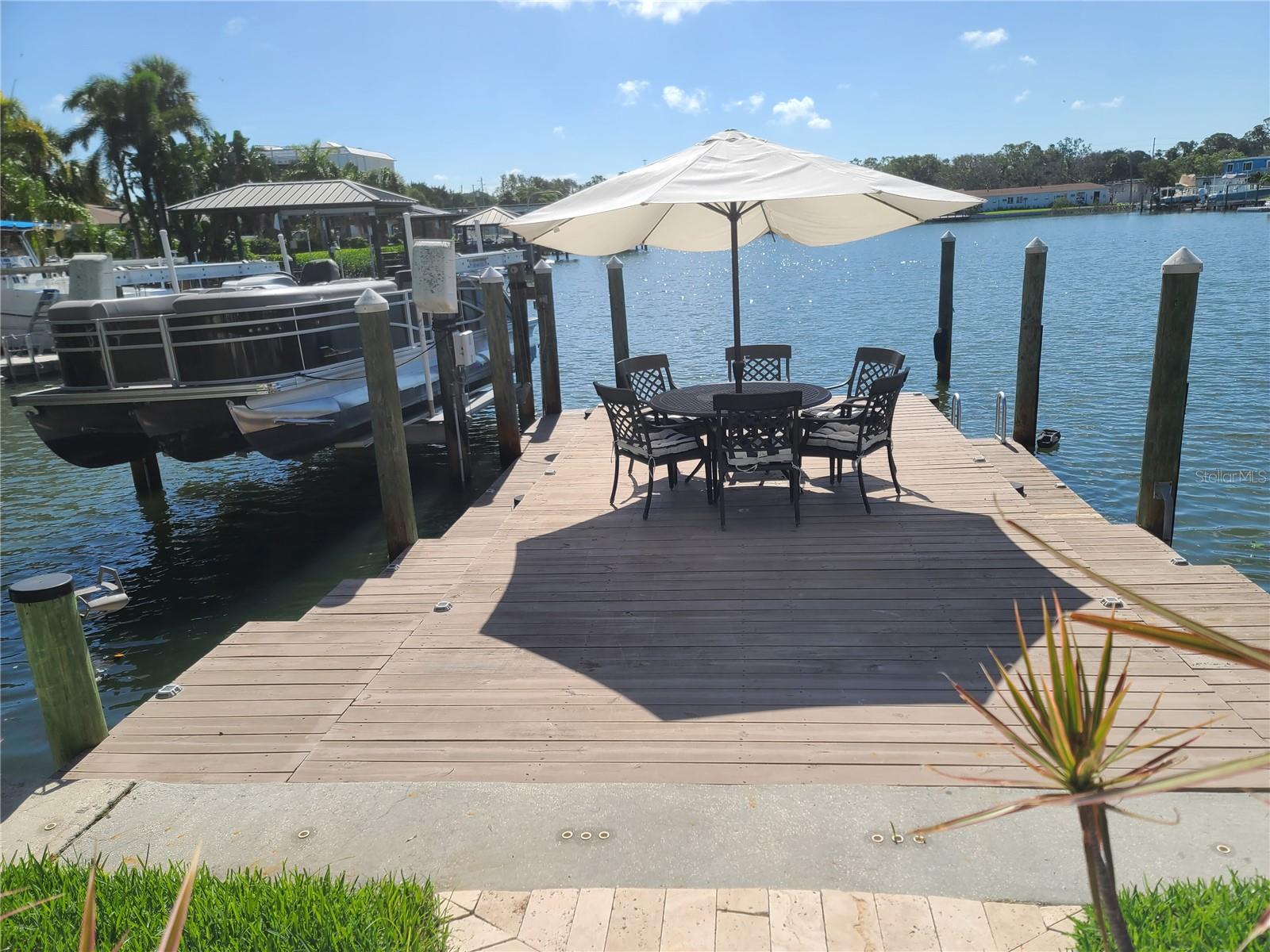 Image 16 of 19 For 1837 Venetian Point Drive