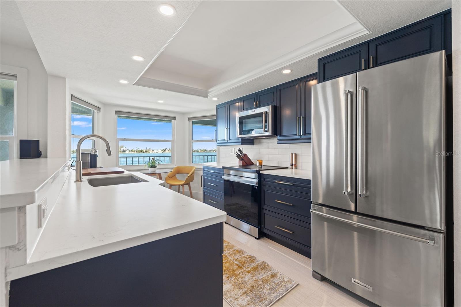 Image 15 of 77 For 380 8th Avenue N 4