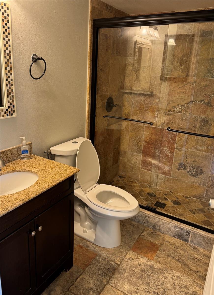 Image 35 of 42 For 1400 Pine Glen Lane Bldg 212 D