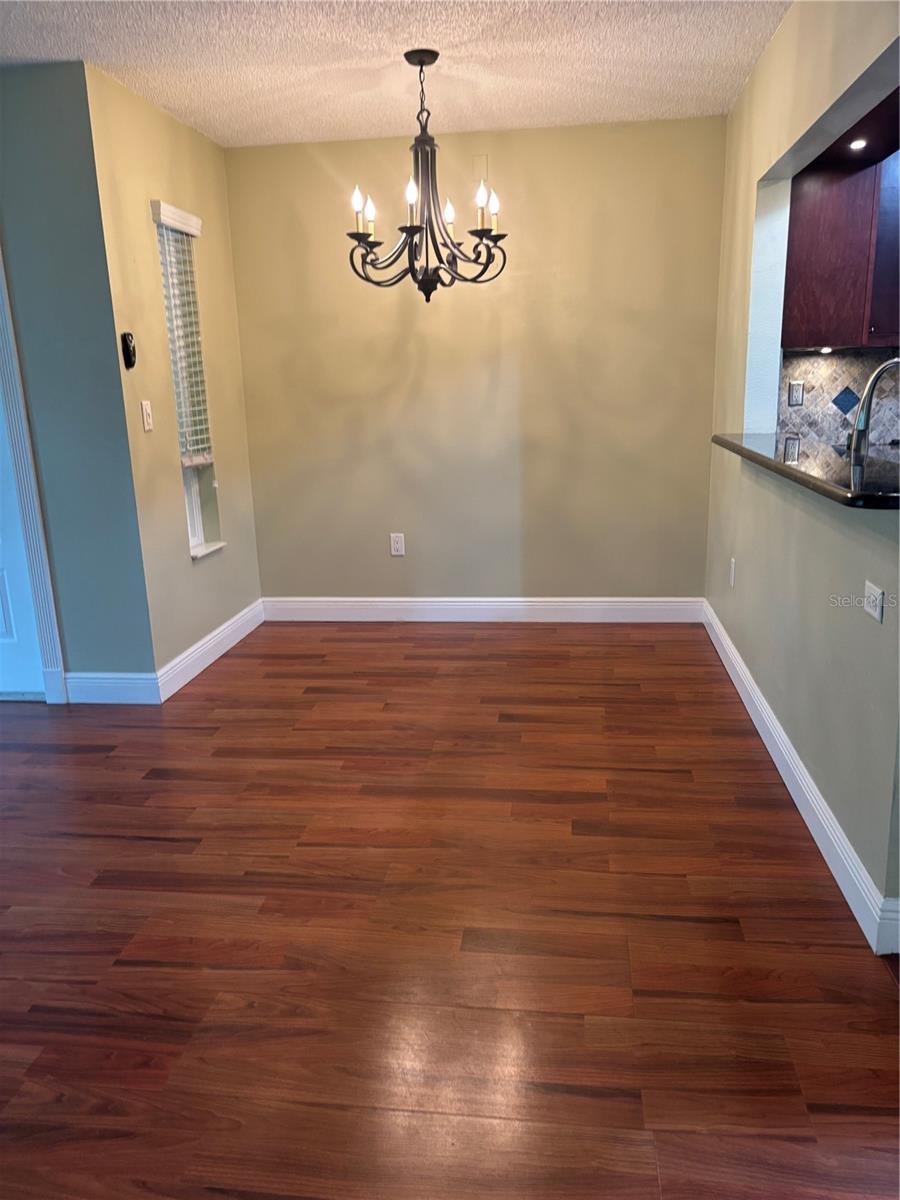 Image 5 of 30 For 1400 Pine Glen Lane D2