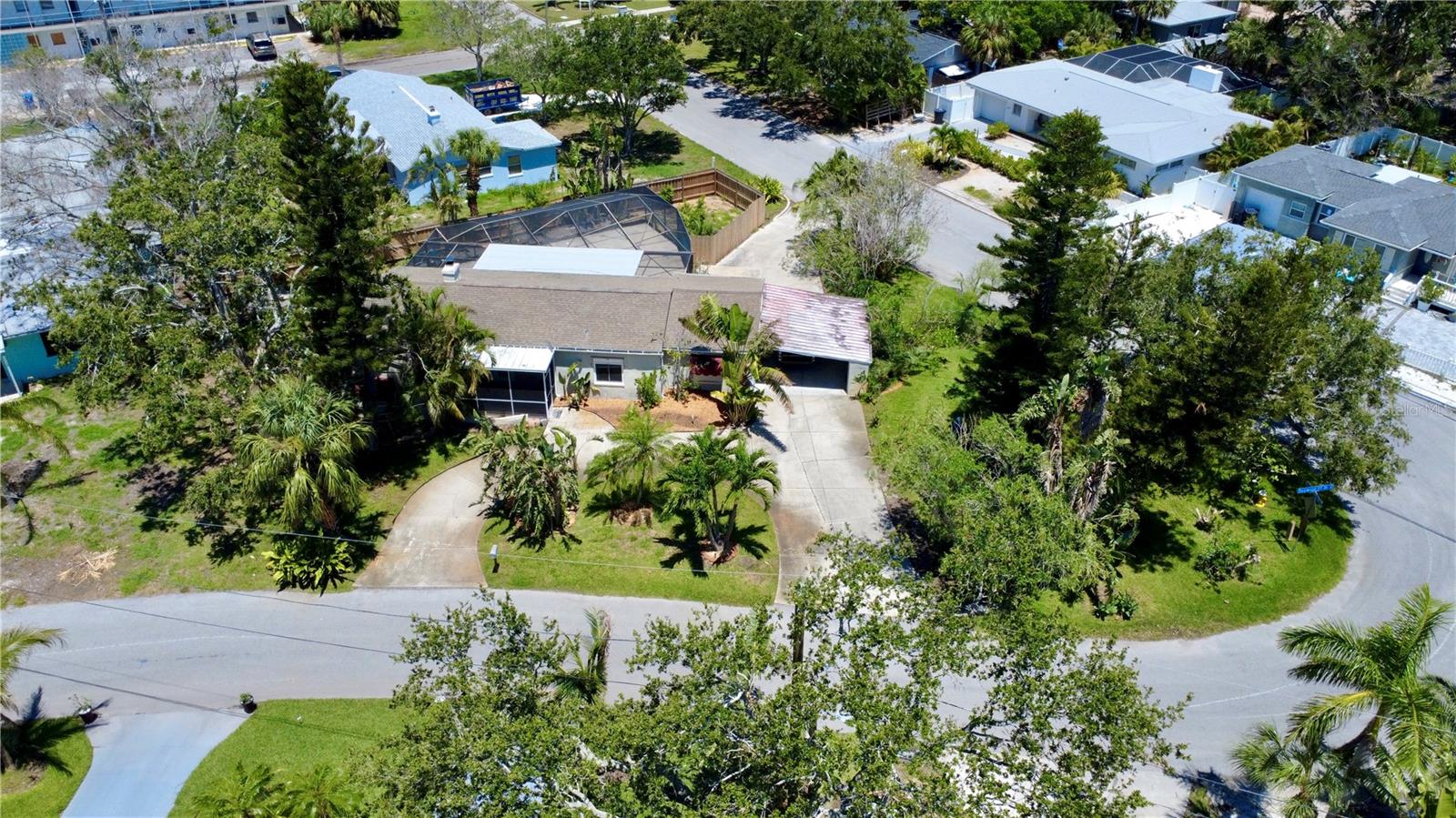 Image 5 of 27 For 4735 Baywood Point Drive S