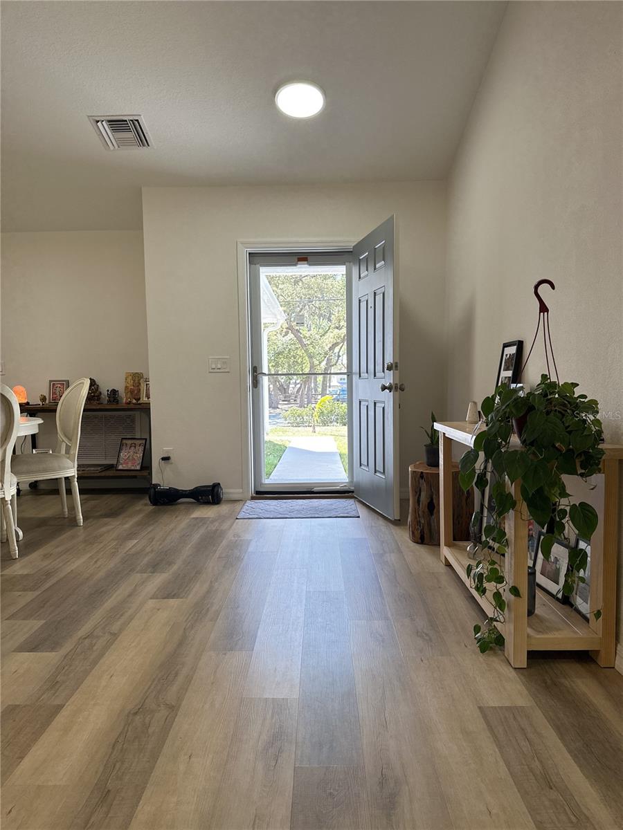 Image 10 of 16 For 1737 Lakewood Avenue