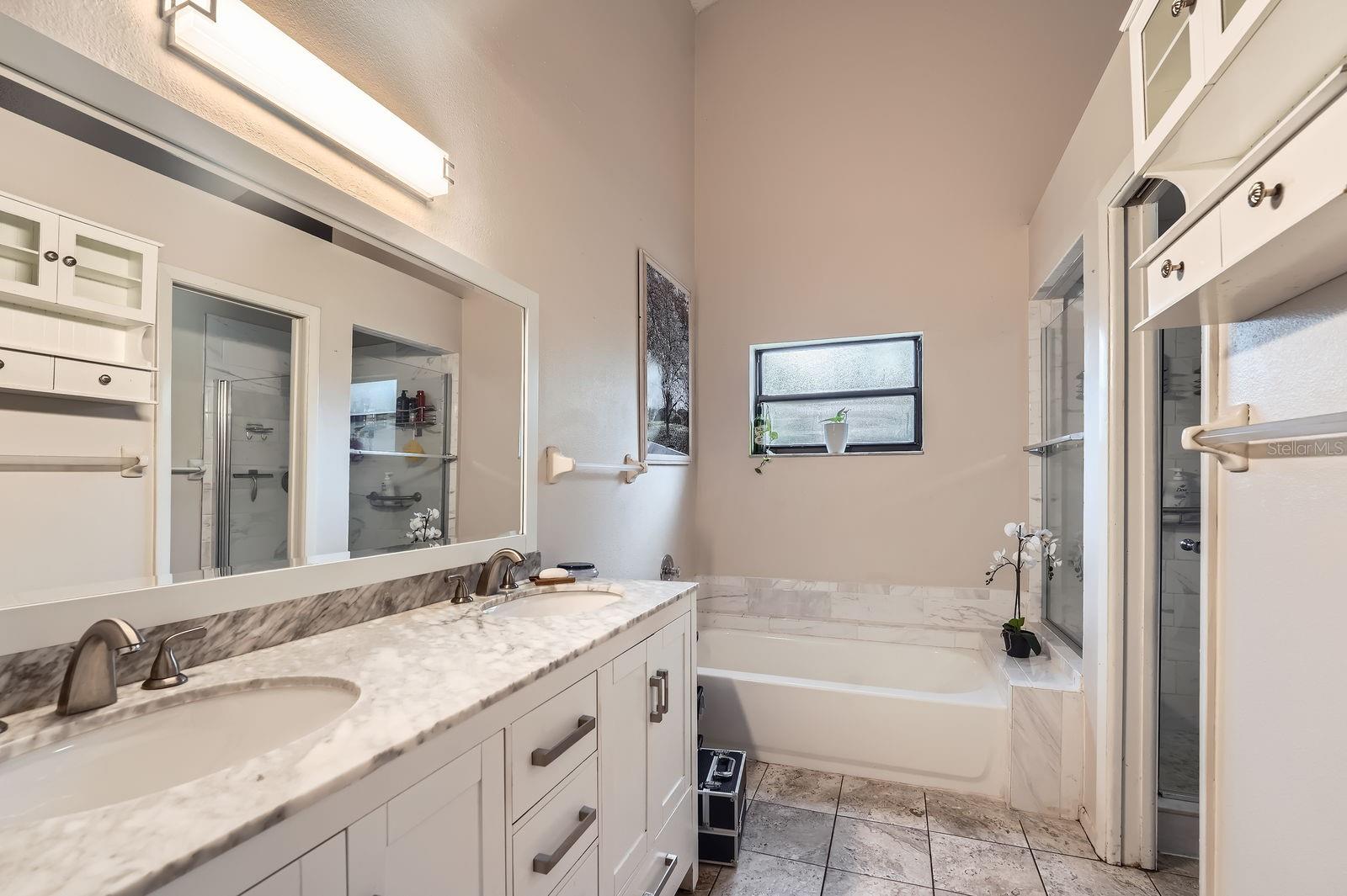 Image 17 of 31 For 10845 Kenmore Drive