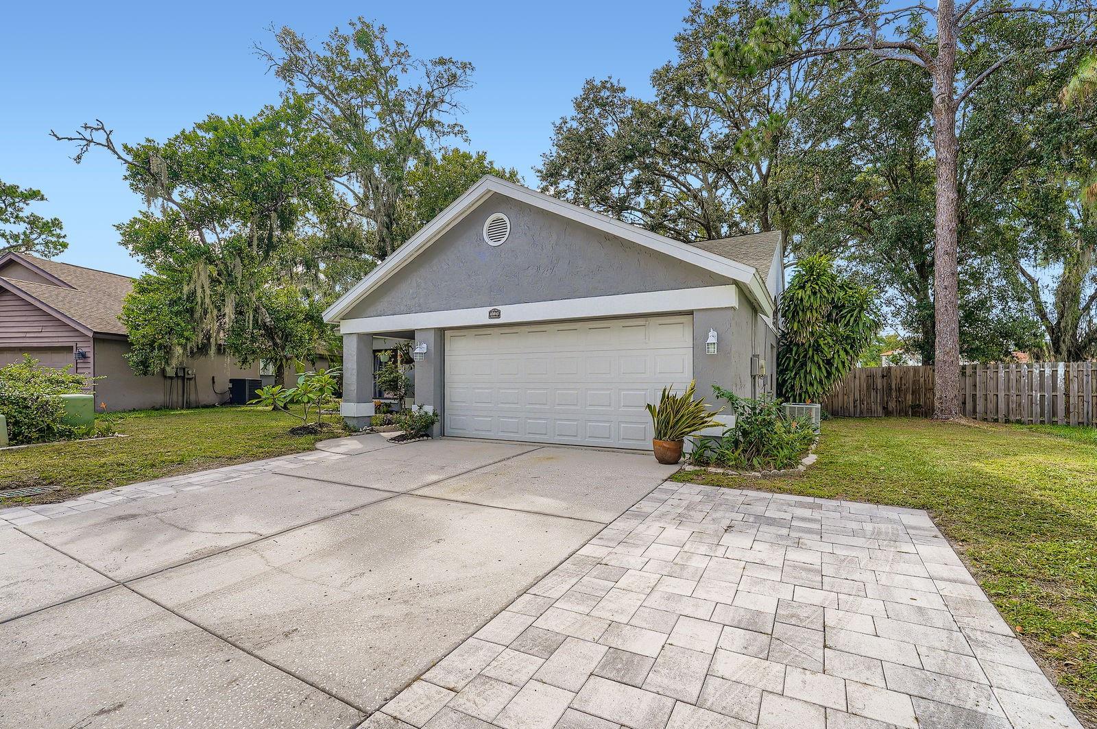 Image 4 of 31 For 10845 Kenmore Drive