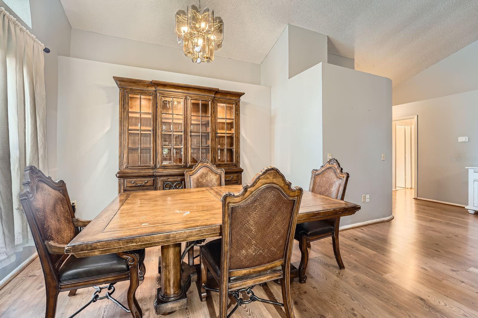 Image 9 of 31 For 10845 Kenmore Drive