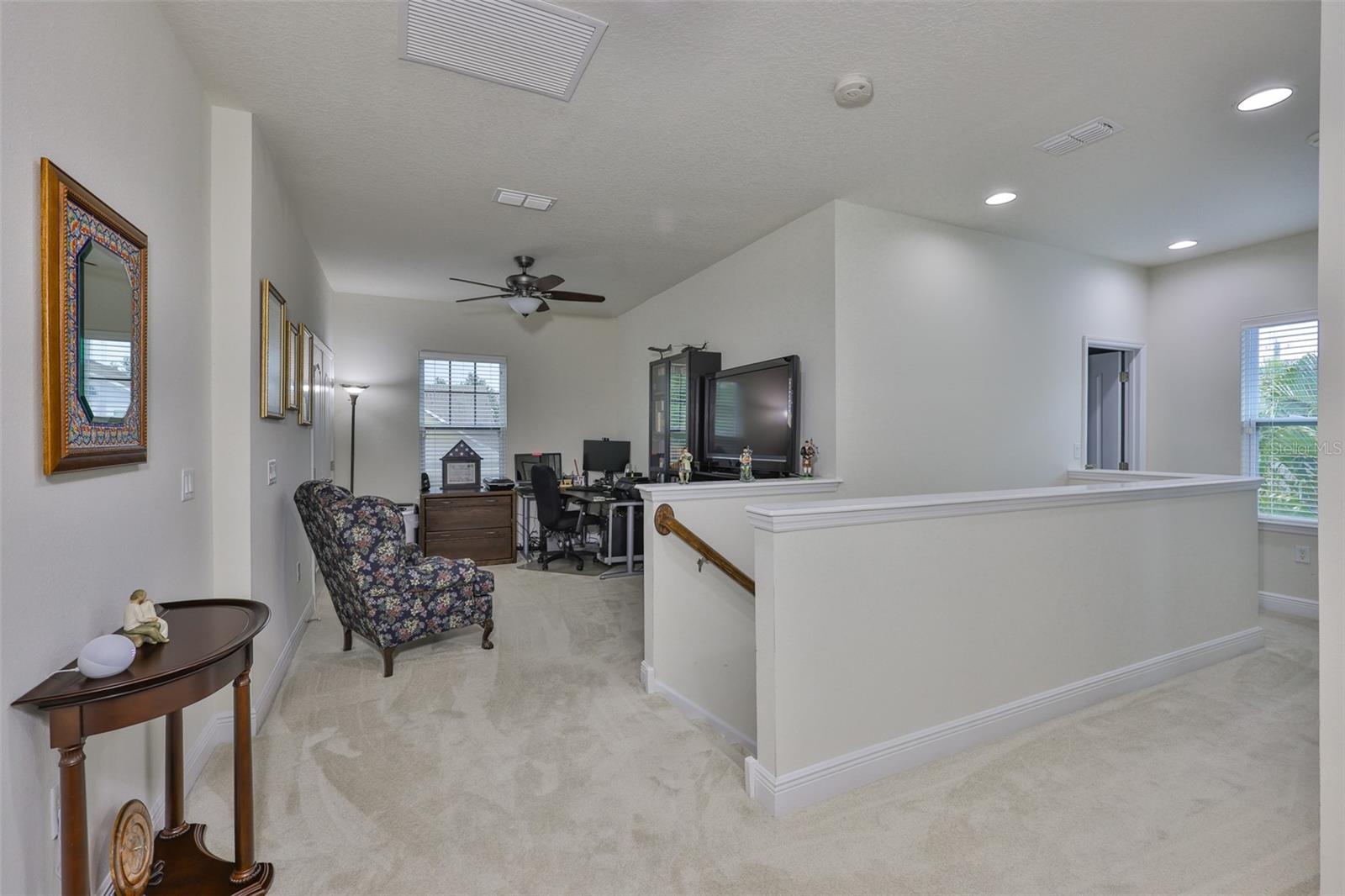 Listing photo id 16 for 7703 West Shore Boulevard