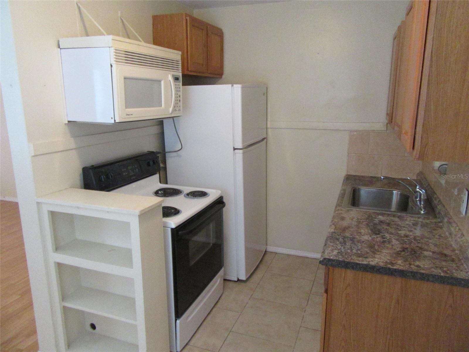 Image 5 of 14 For 751 52nd Avenue N