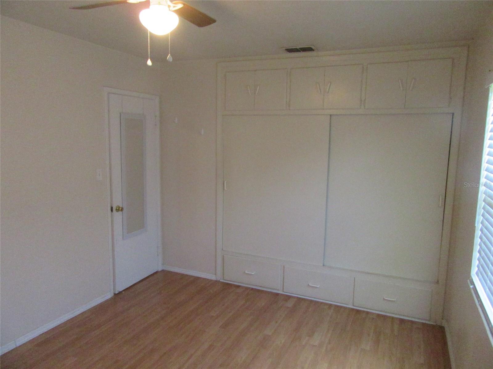 Image 7 of 14 For 751 52nd Avenue N