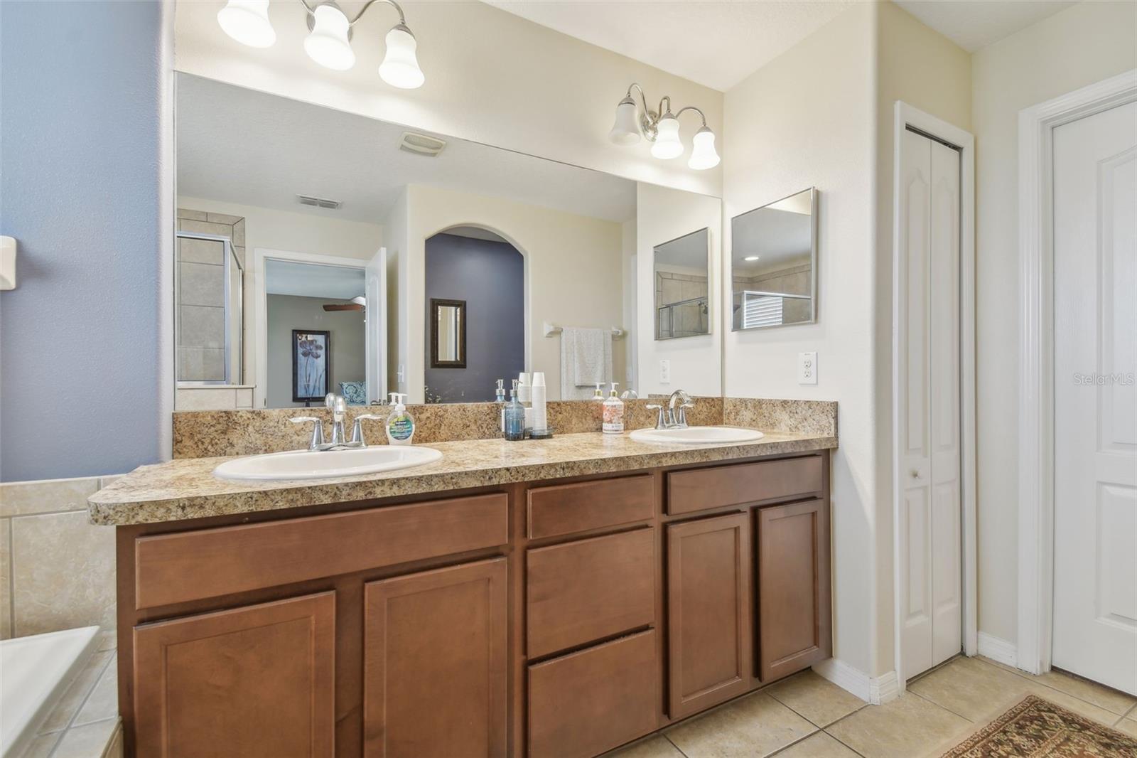 Image 13 of 29 For 1012 Seminole Sky Drive