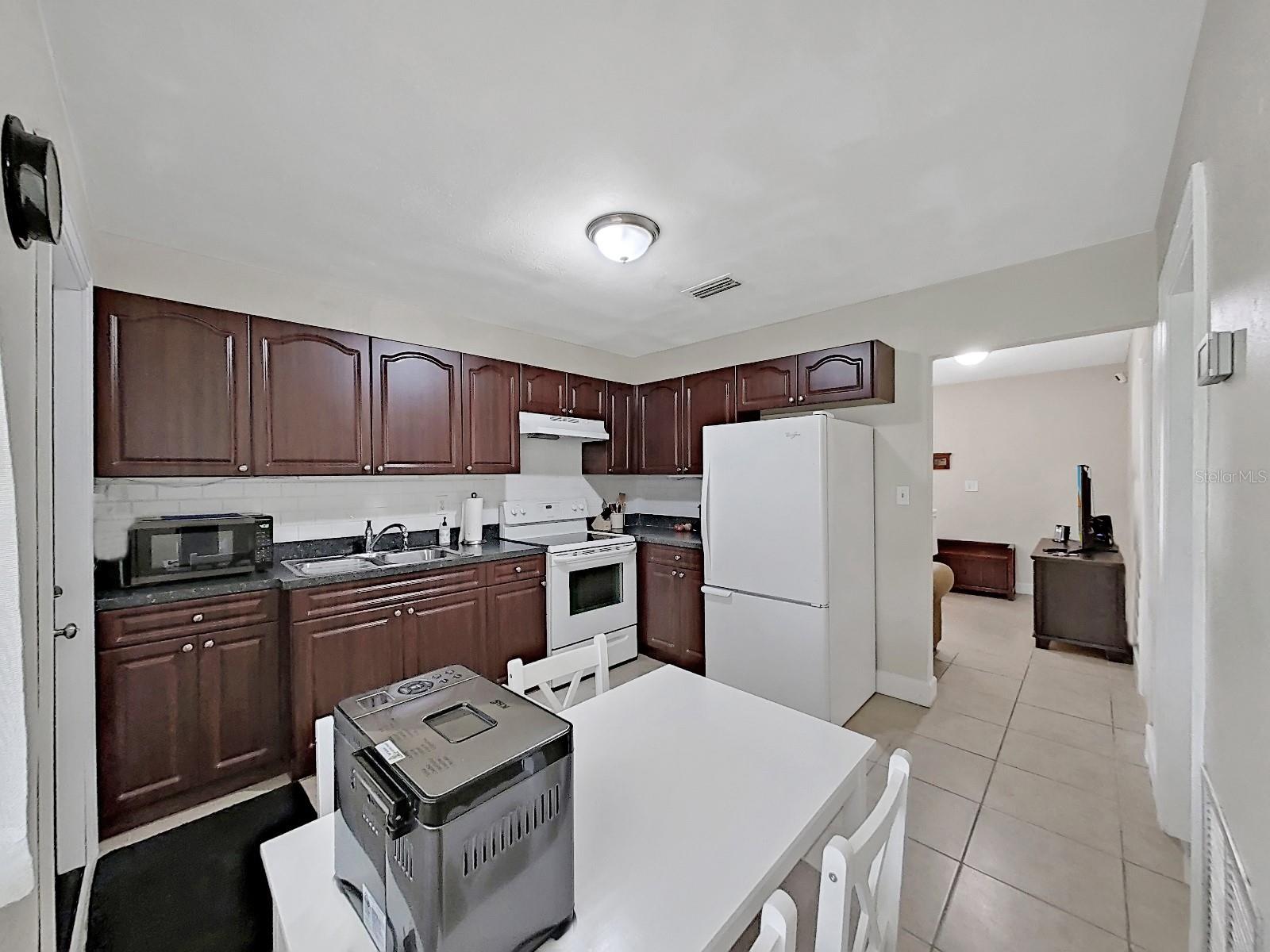Image 10 of 34 For 9413 Forest Hills Drive