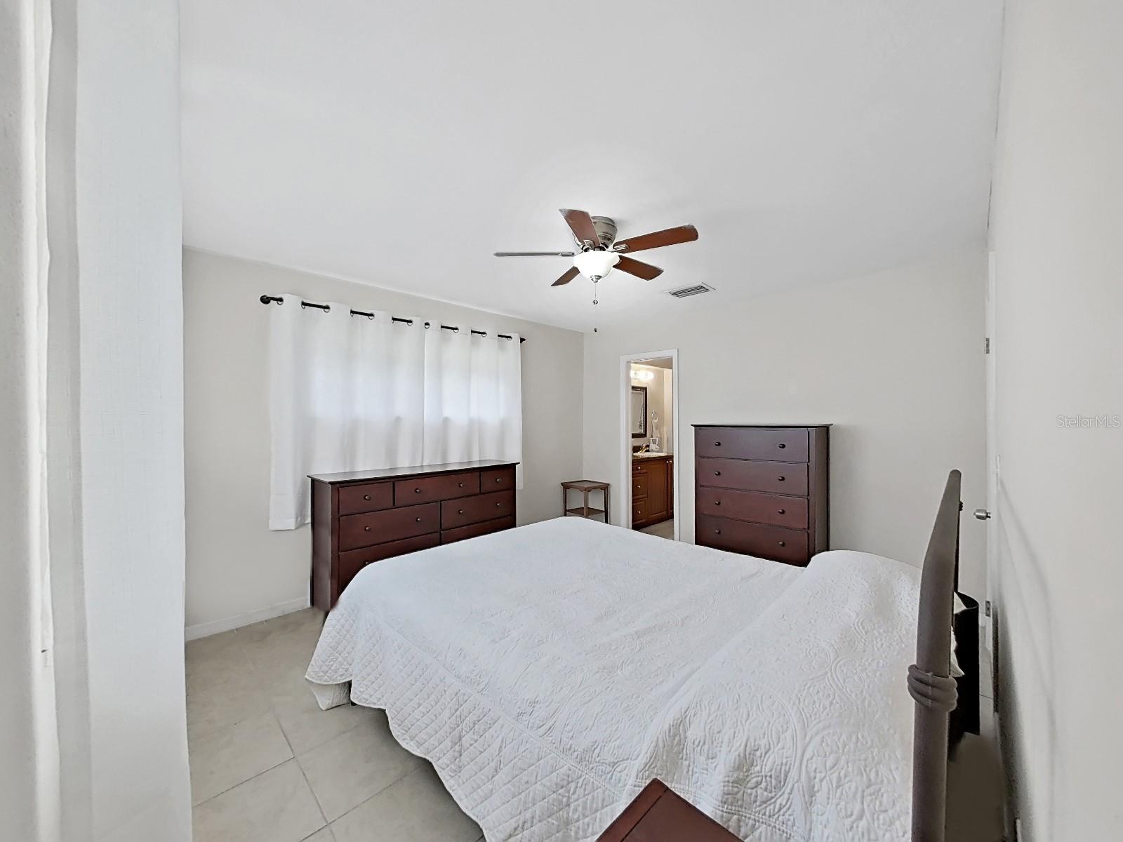 Image 14 of 34 For 9413 Forest Hills Drive