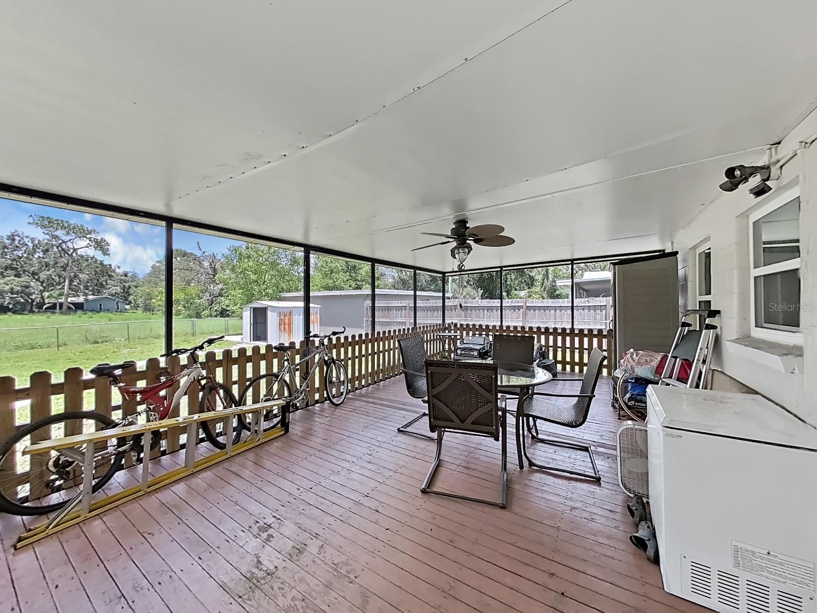 Image 23 of 34 For 9413 Forest Hills Drive