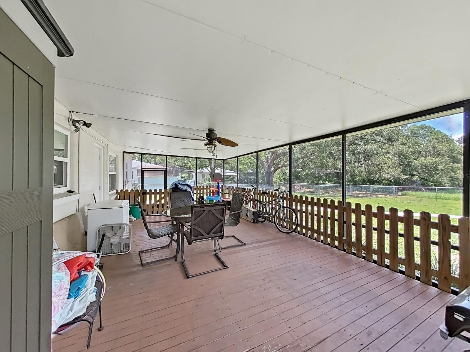 Image 24 of 34 For 9413 Forest Hills Drive