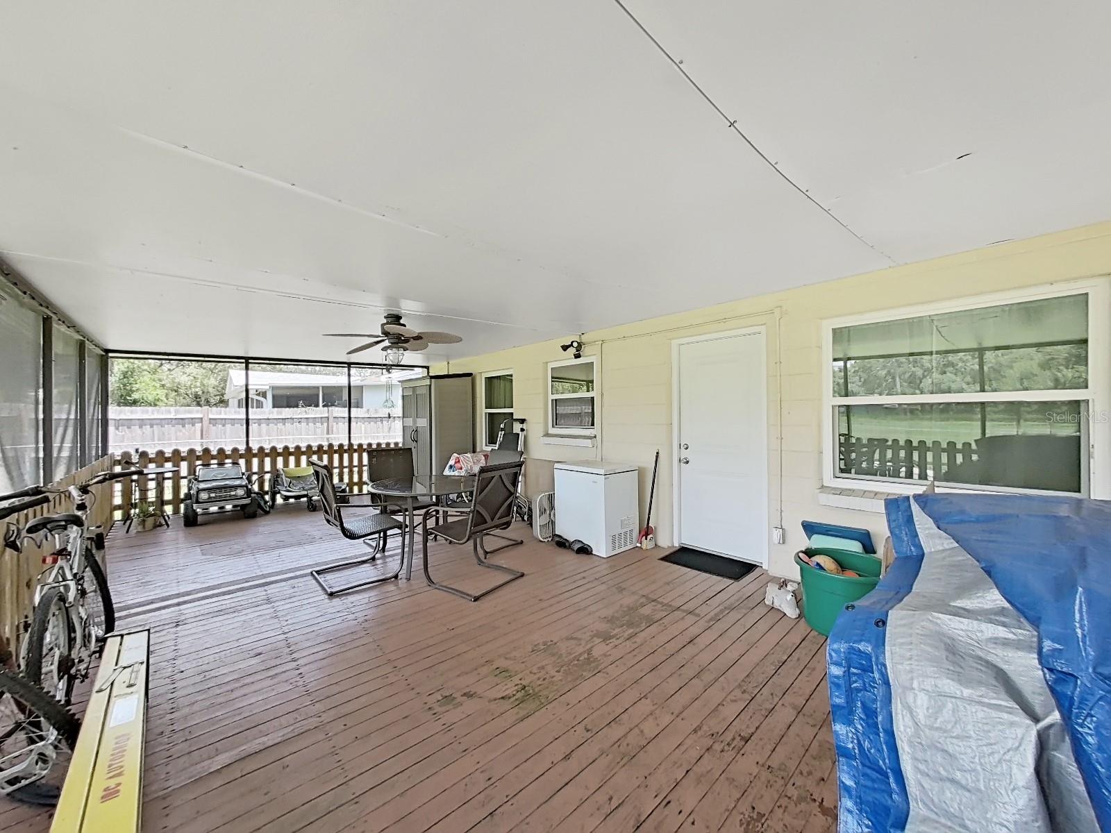 Image 25 of 34 For 9413 Forest Hills Drive