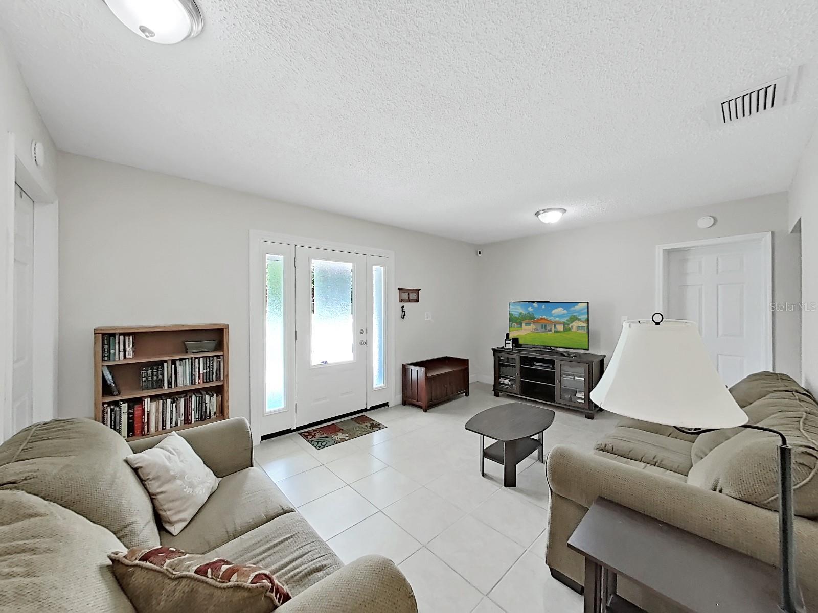 Image 7 of 34 For 9413 Forest Hills Drive