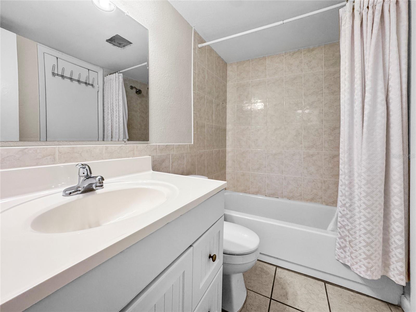 Image 11 of 30 For 2625 State Road 590  723