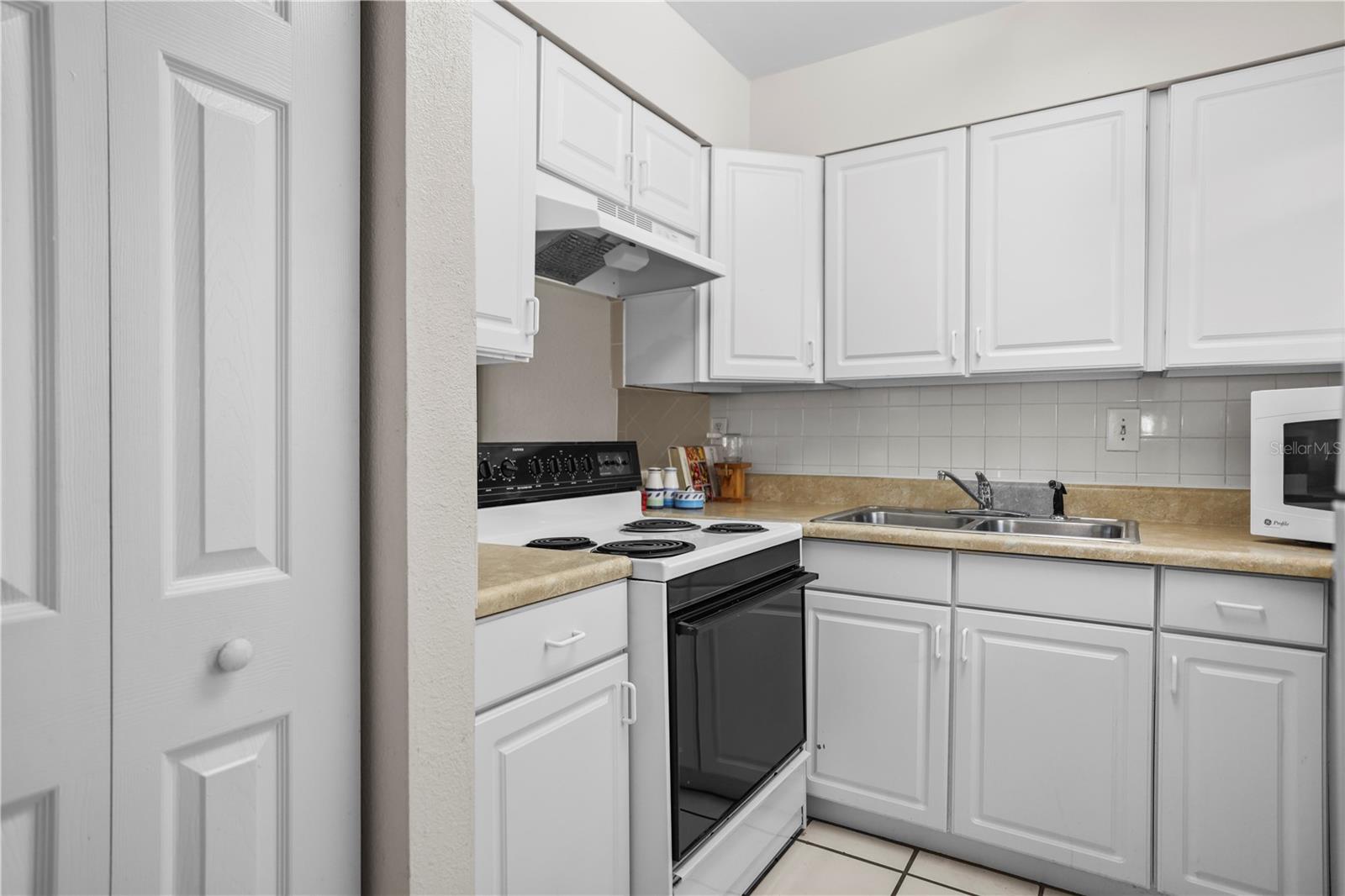 Image 14 of 30 For 2625 State Road 590  723