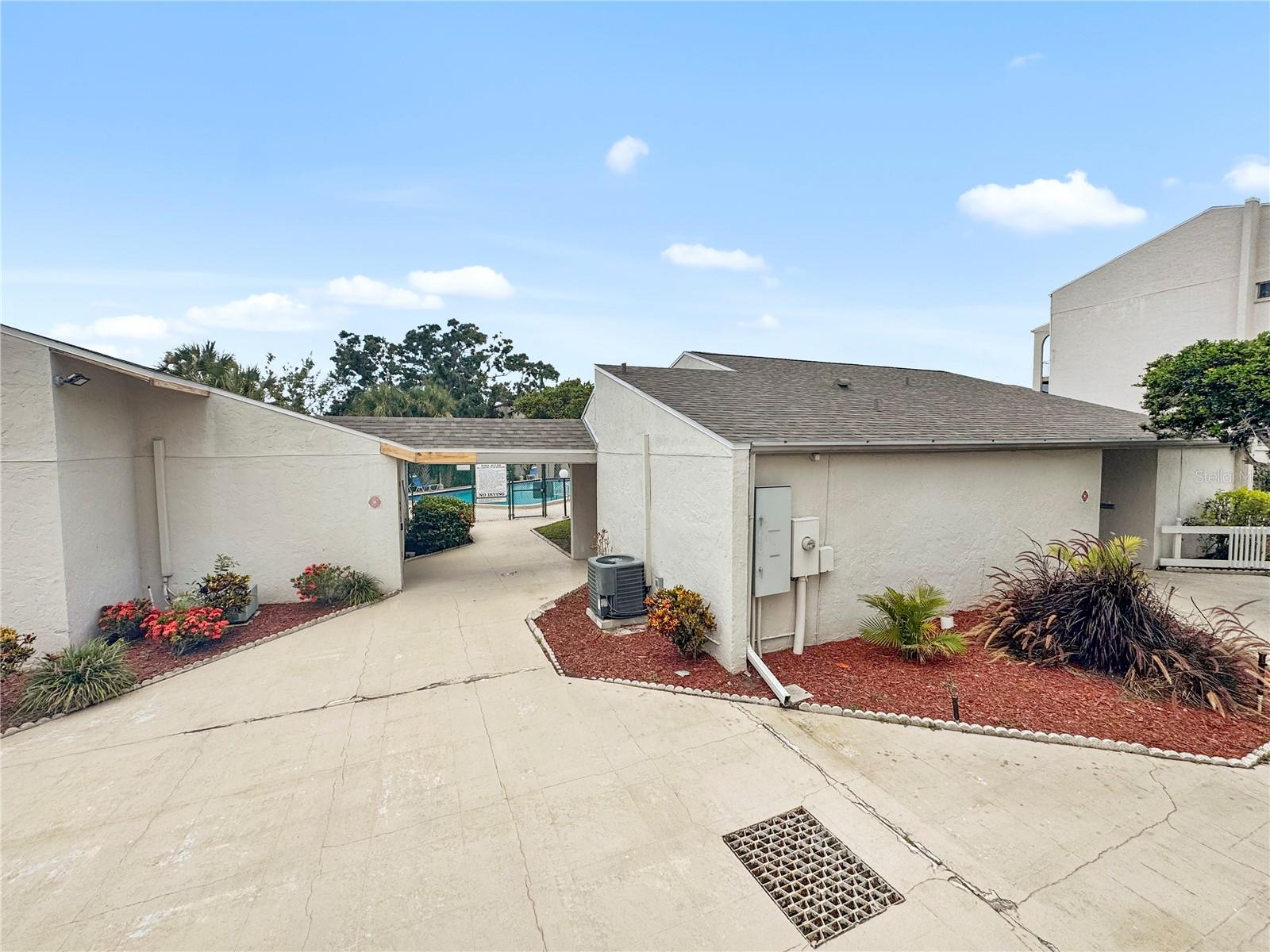 Image 22 of 30 For 2625 State Road 590  723